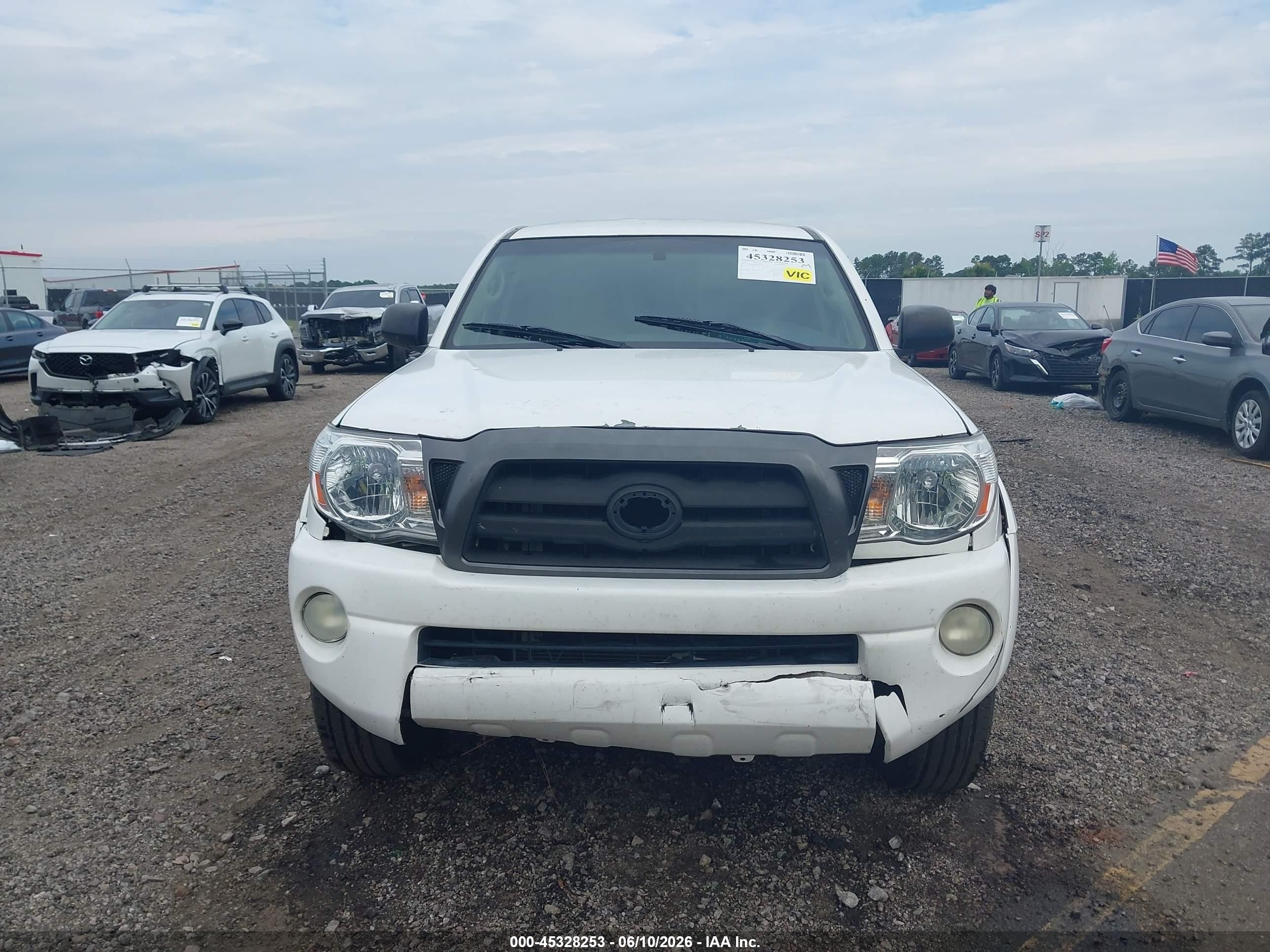 2006 Toyota Tacoma Prerunner V6 White vin: 3TMJU62N26M028182