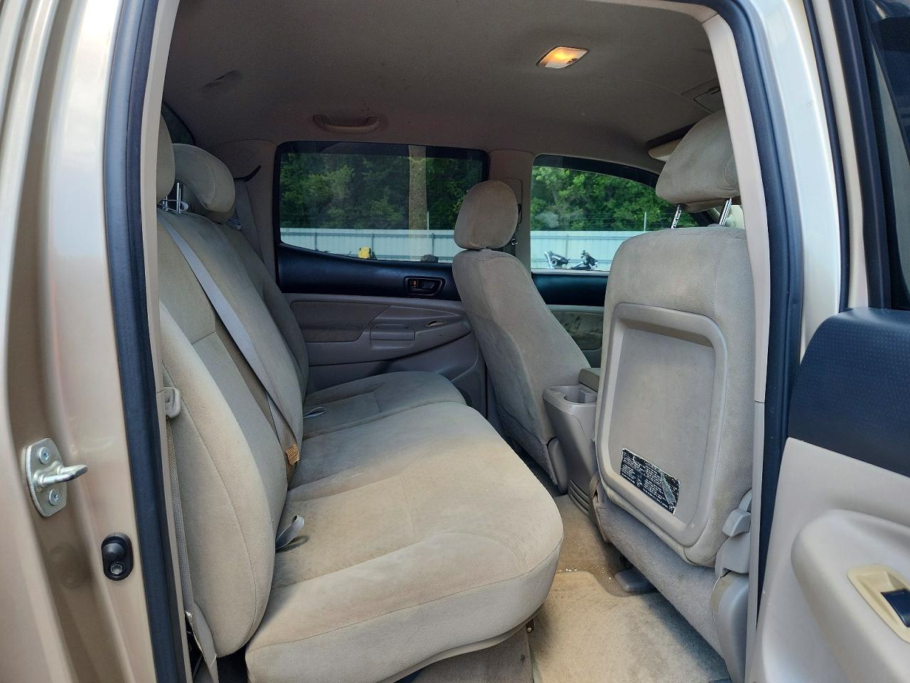 2007 Toyota Tacoma Double Cab Prerunner Tan vin: 3TMJU62N27M036736
