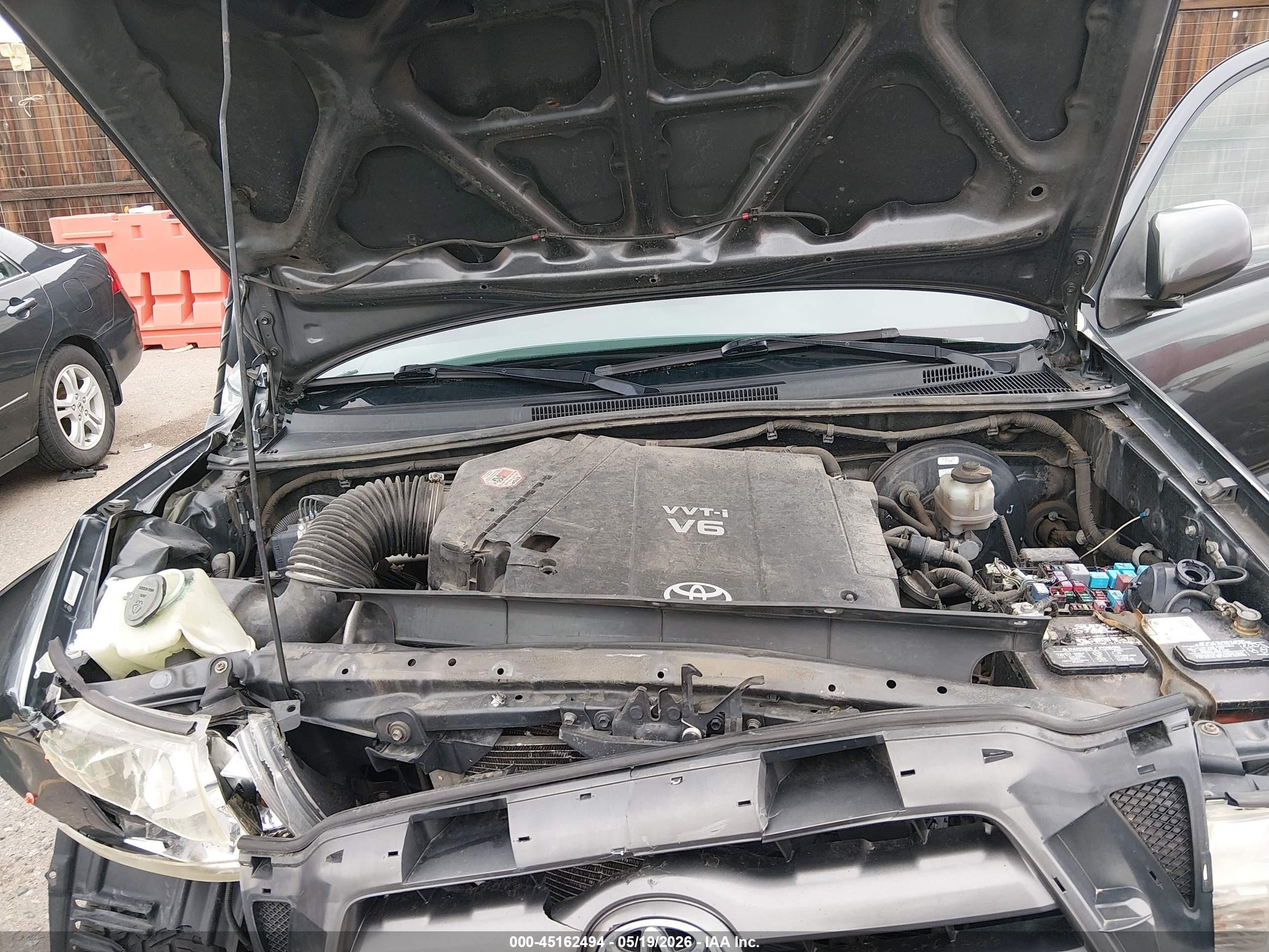 2009 Toyota Tacoma Prerunner V6 Silver vin: 3TMJU62N29M076690