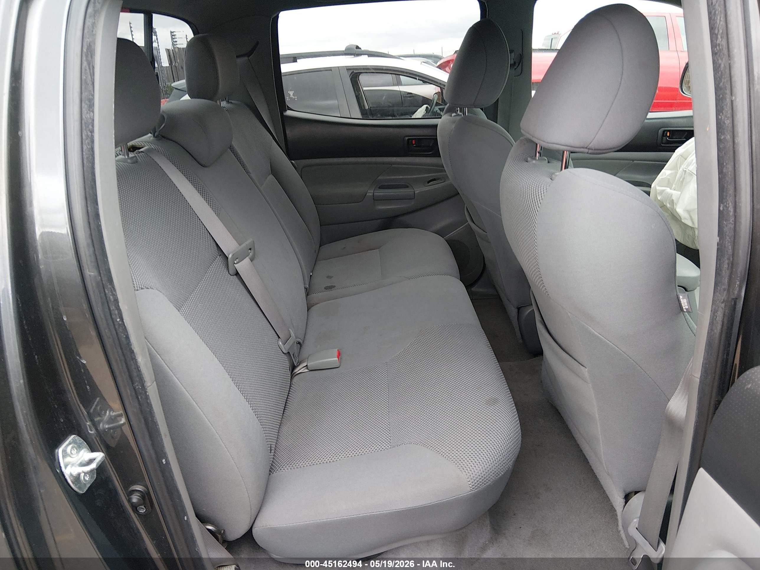 2009 Toyota Tacoma Prerunner V6 Silver vin: 3TMJU62N29M076690