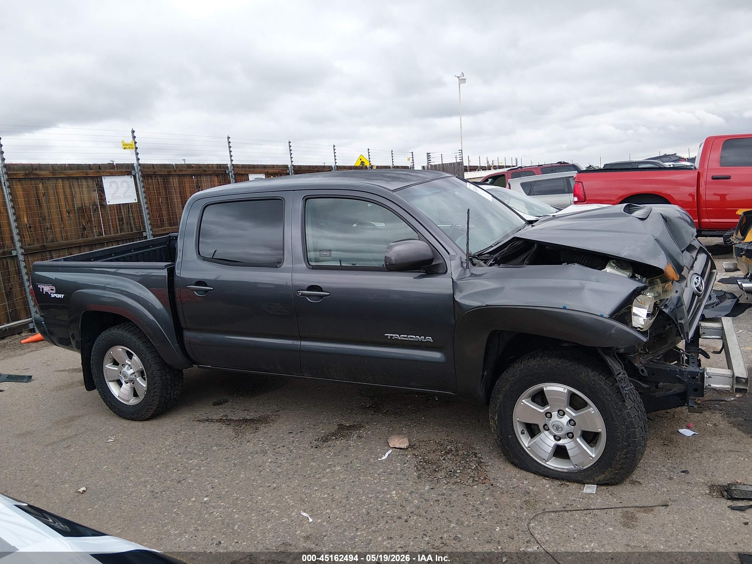 2009 Toyota Tacoma Prerunner V6 Silver vin: 3TMJU62N29M076690