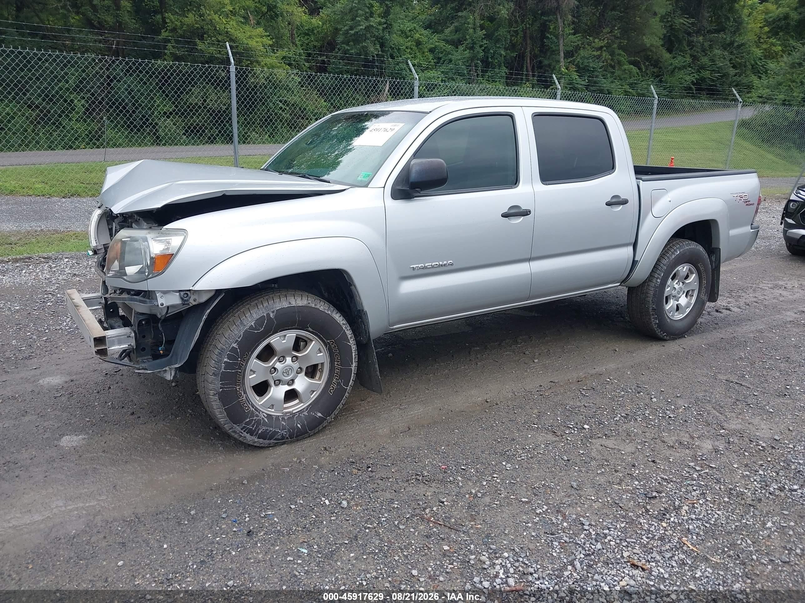 2009 Toyota Tacoma Prerunner V6 Silver vin: 3TMJU62N29M091822
