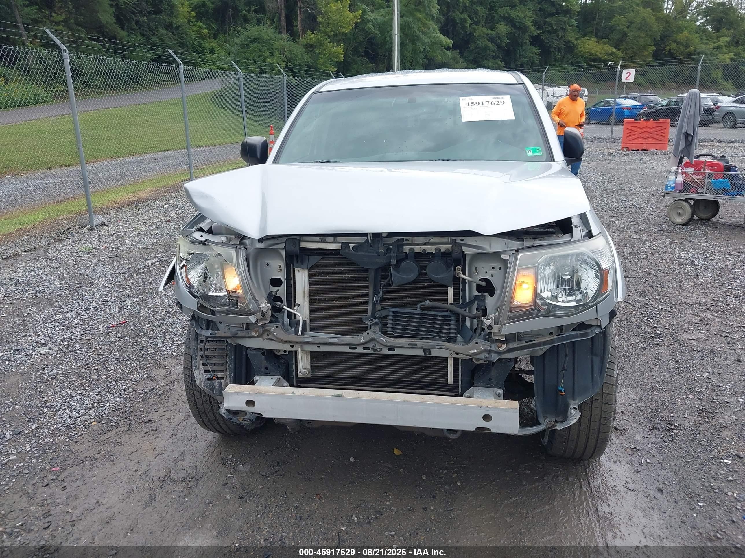 2009 Toyota Tacoma Prerunner V6 Silver vin: 3TMJU62N29M091822