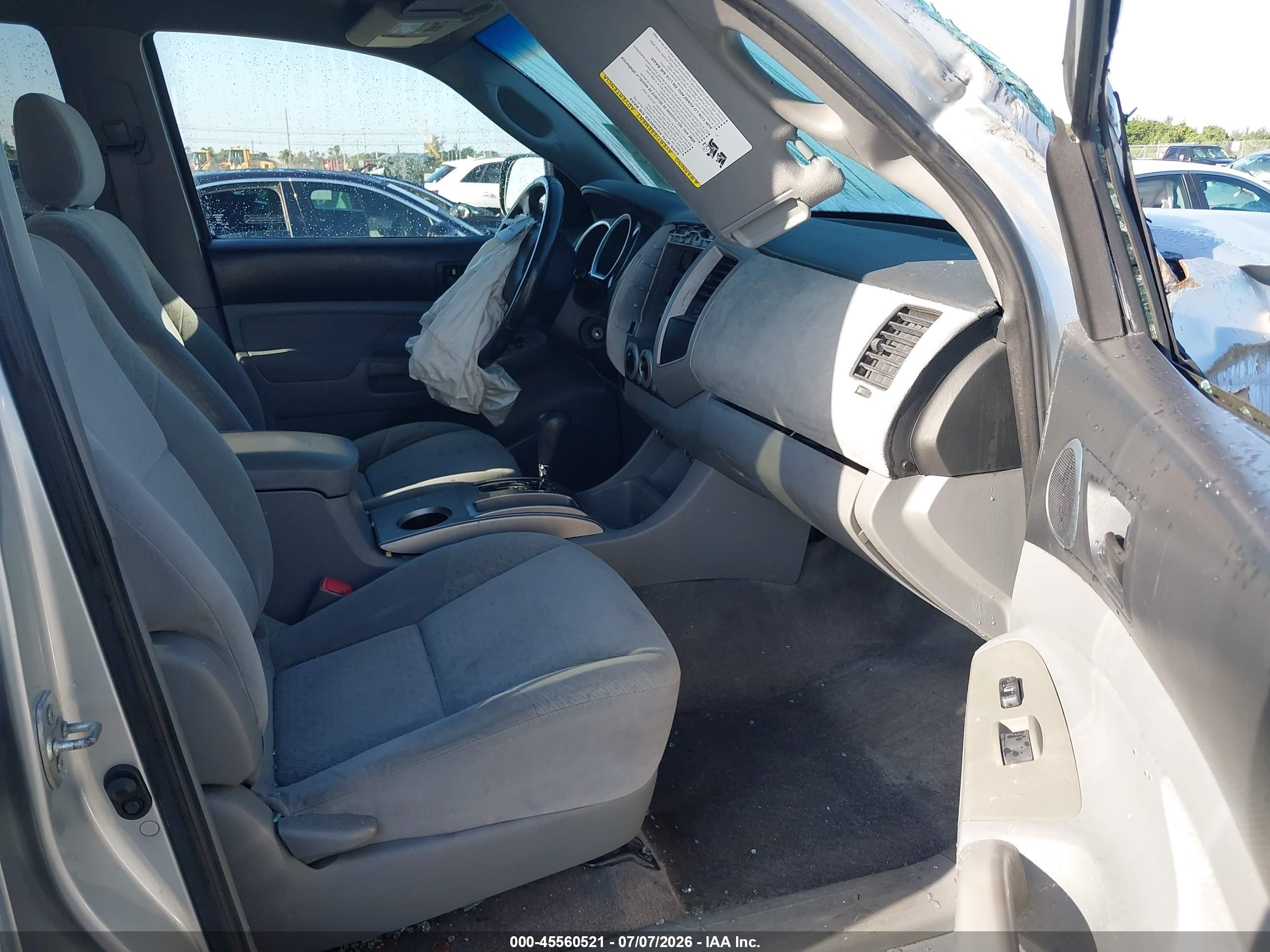2006 Toyota Tacoma Prerunner V6 Silver vin: 3TMJU62N46M027566