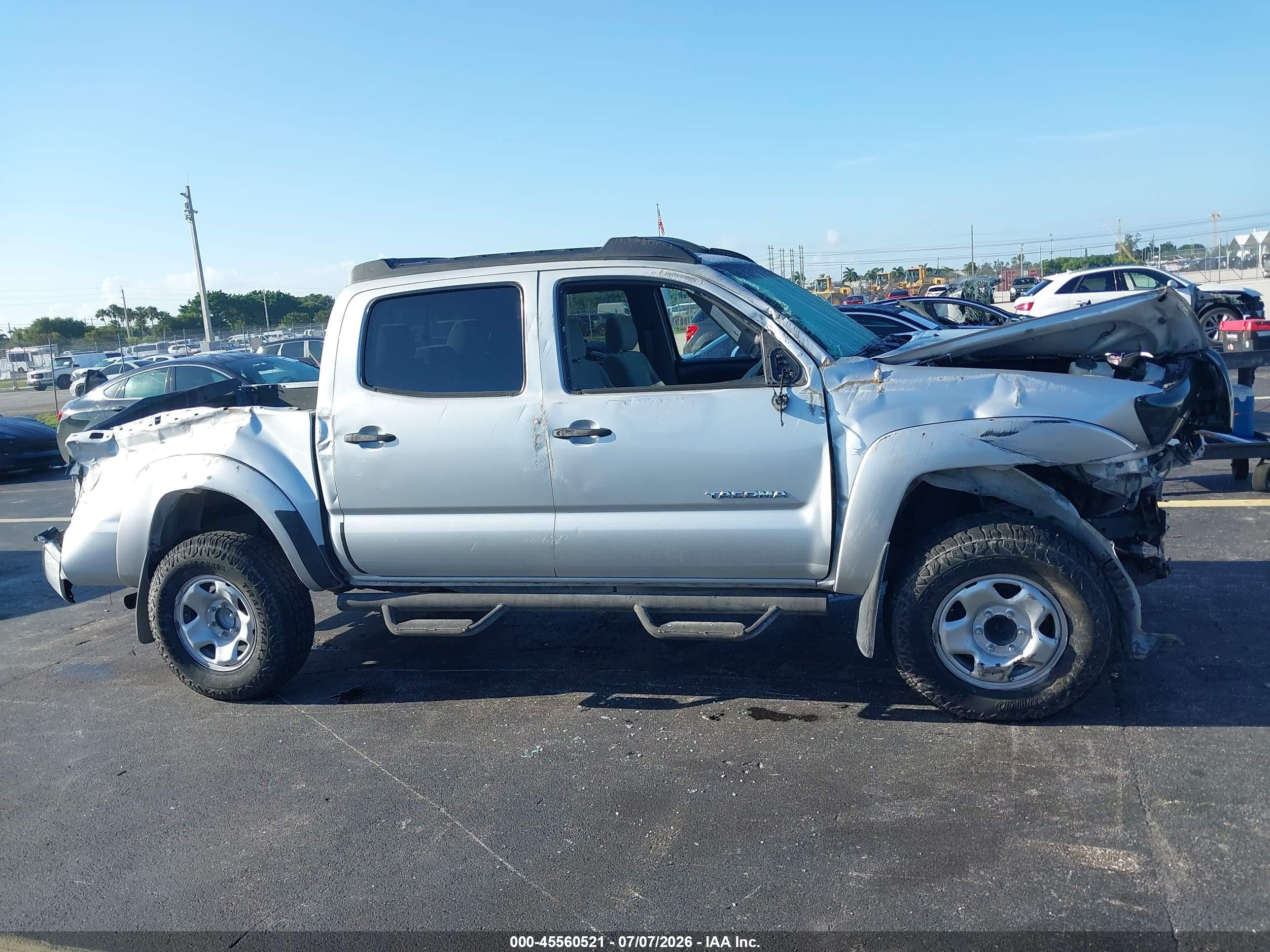 2006 Toyota Tacoma Prerunner V6 Silver vin: 3TMJU62N46M027566