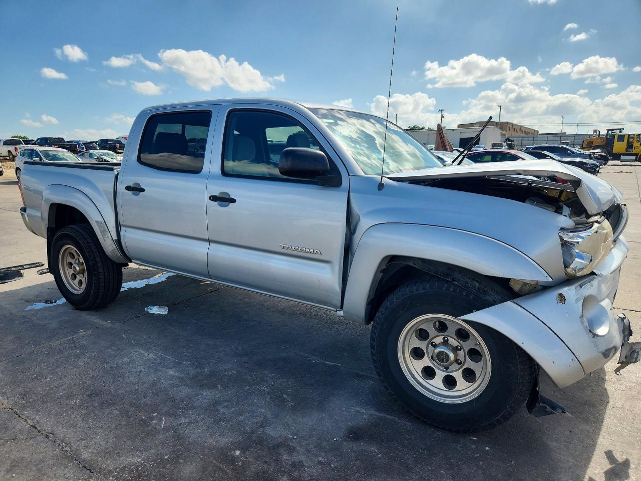 2007 Toyota Tacoma Double Cab Prerunner Silver vin: 3TMJU62N47M038195