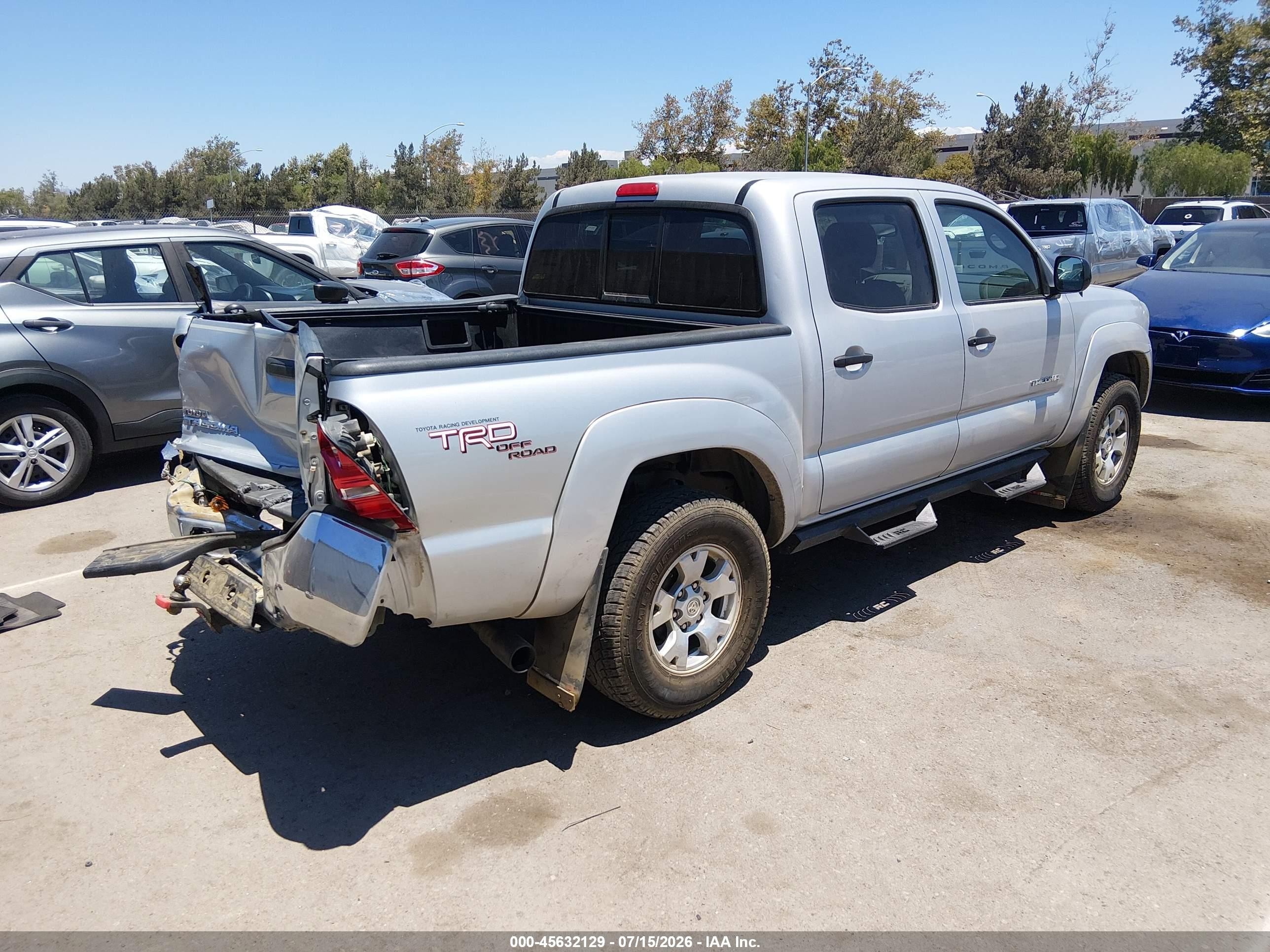 2008 Toyota Tacoma Prerunner V6 Silver vin: 3TMJU62N48M066757