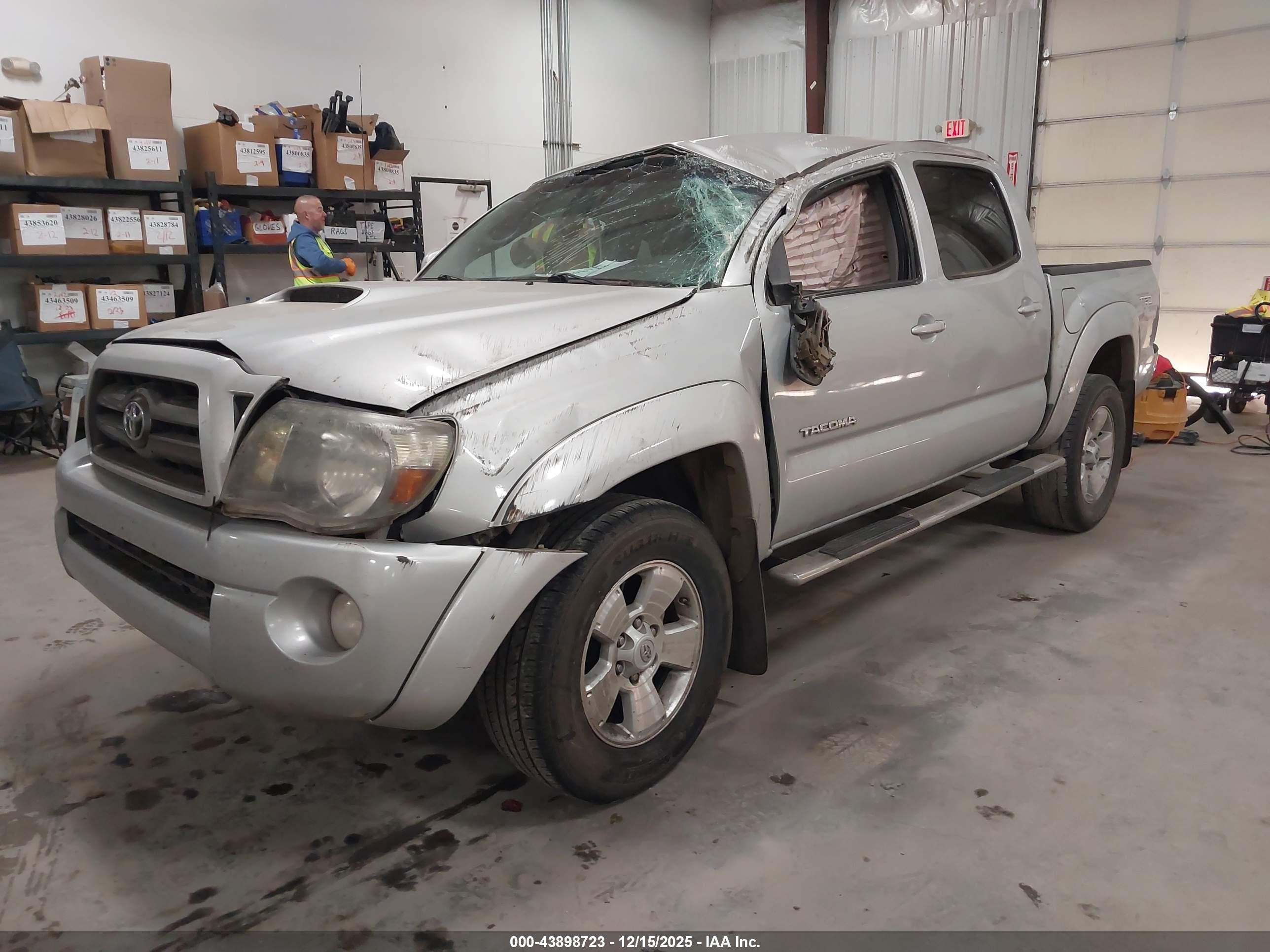2009 Toyota Tacoma Prerunner V6 Gray vin: 3TMJU62N49M077940
