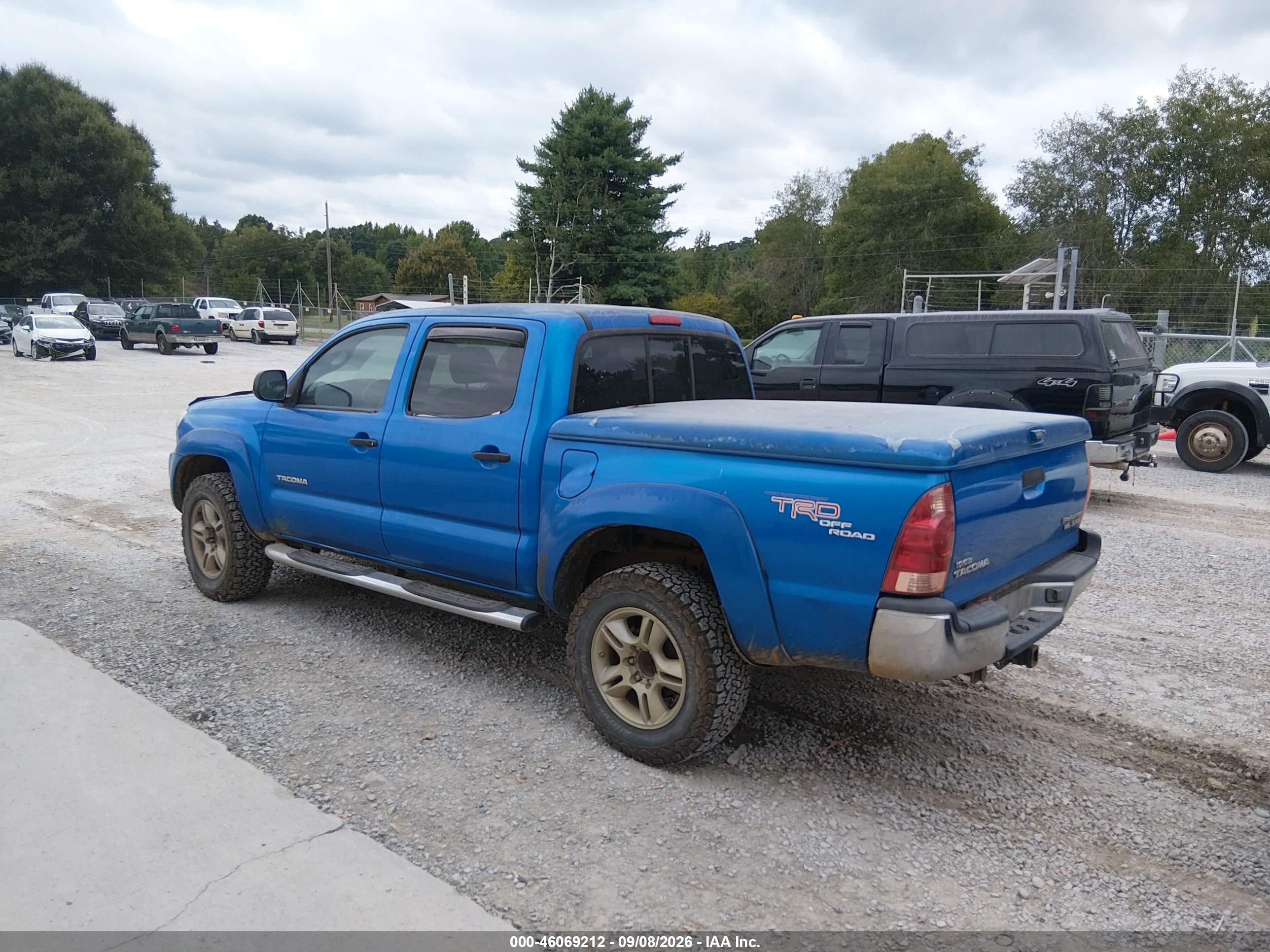 2005 Toyota Tacoma Prerunner V6 Blue vin: 3TMJU62N55M004585
