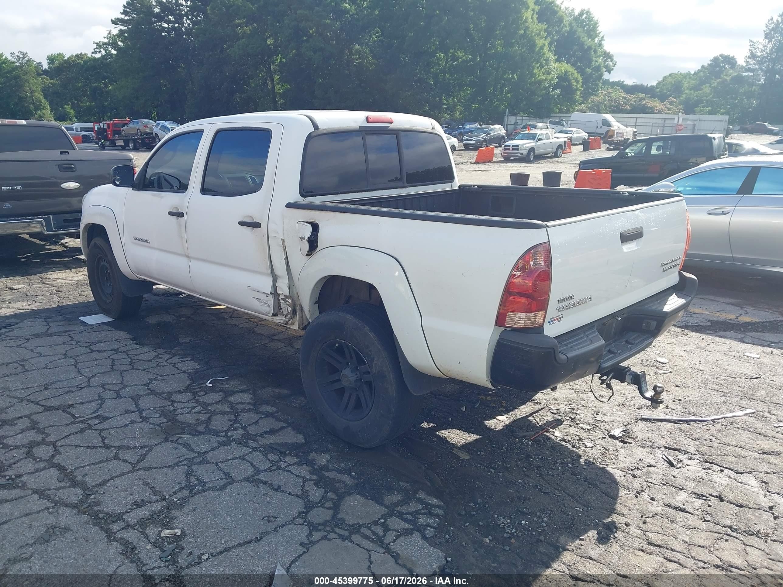 2006 Toyota Tacoma Prerunner V6 White vin: 3TMJU62N56M027835