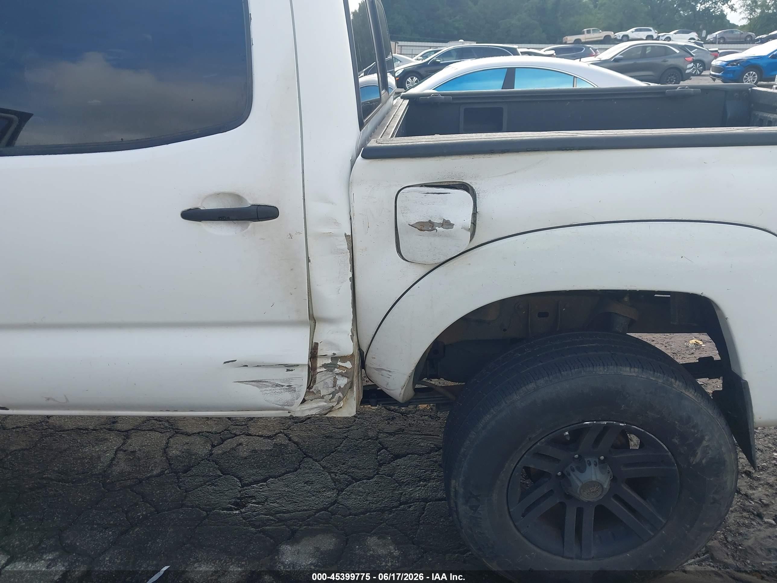 2006 Toyota Tacoma Prerunner V6 White vin: 3TMJU62N56M027835