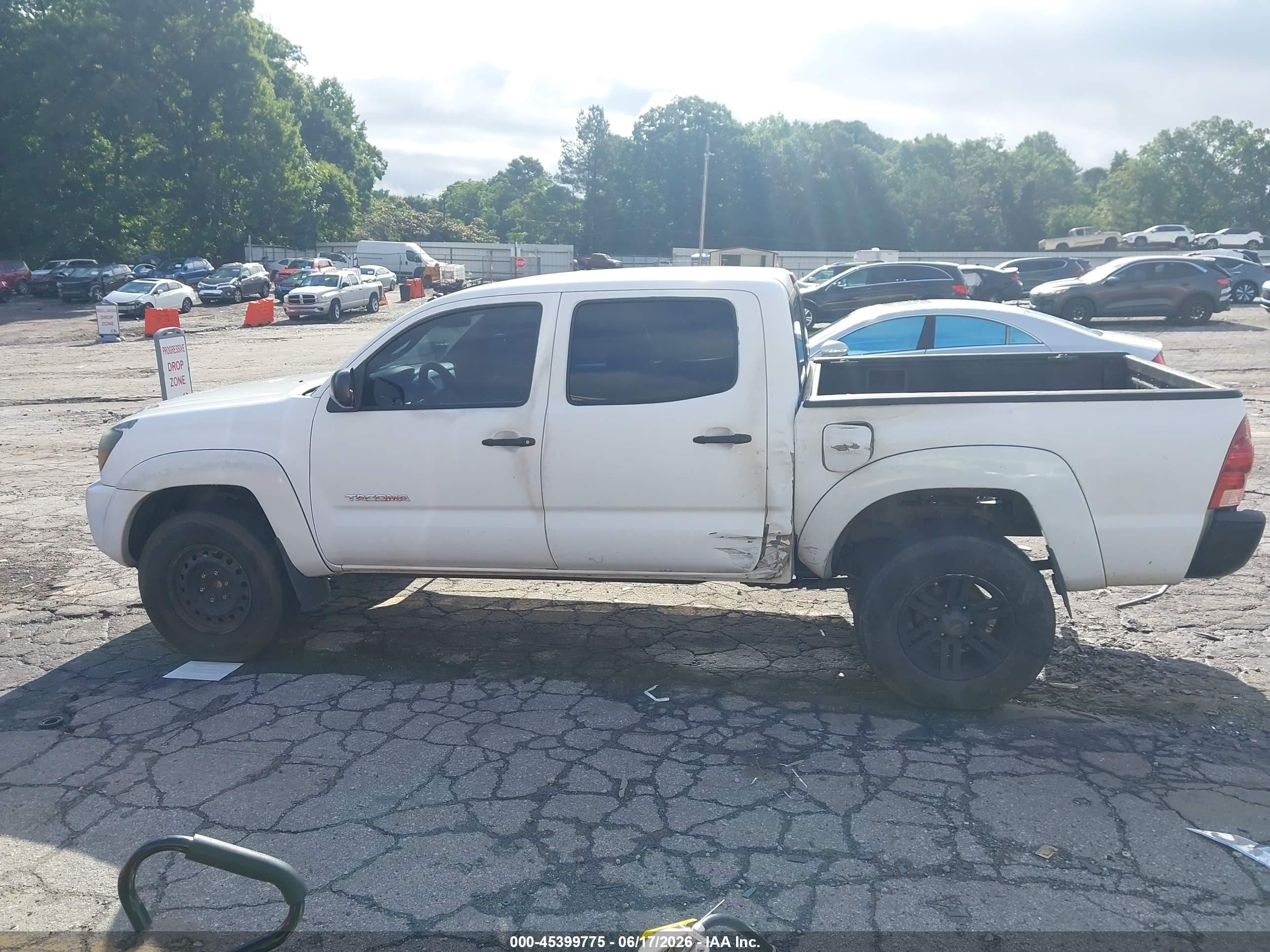 2006 Toyota Tacoma Prerunner V6 White vin: 3TMJU62N56M027835