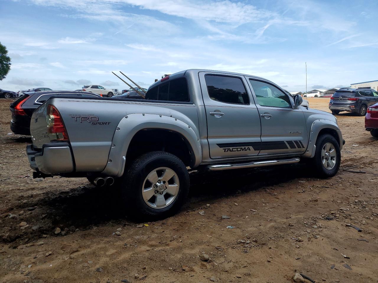 2007 Toyota Tacoma Double Cab Prerunner Silver vin: 3TMJU62N57M037914