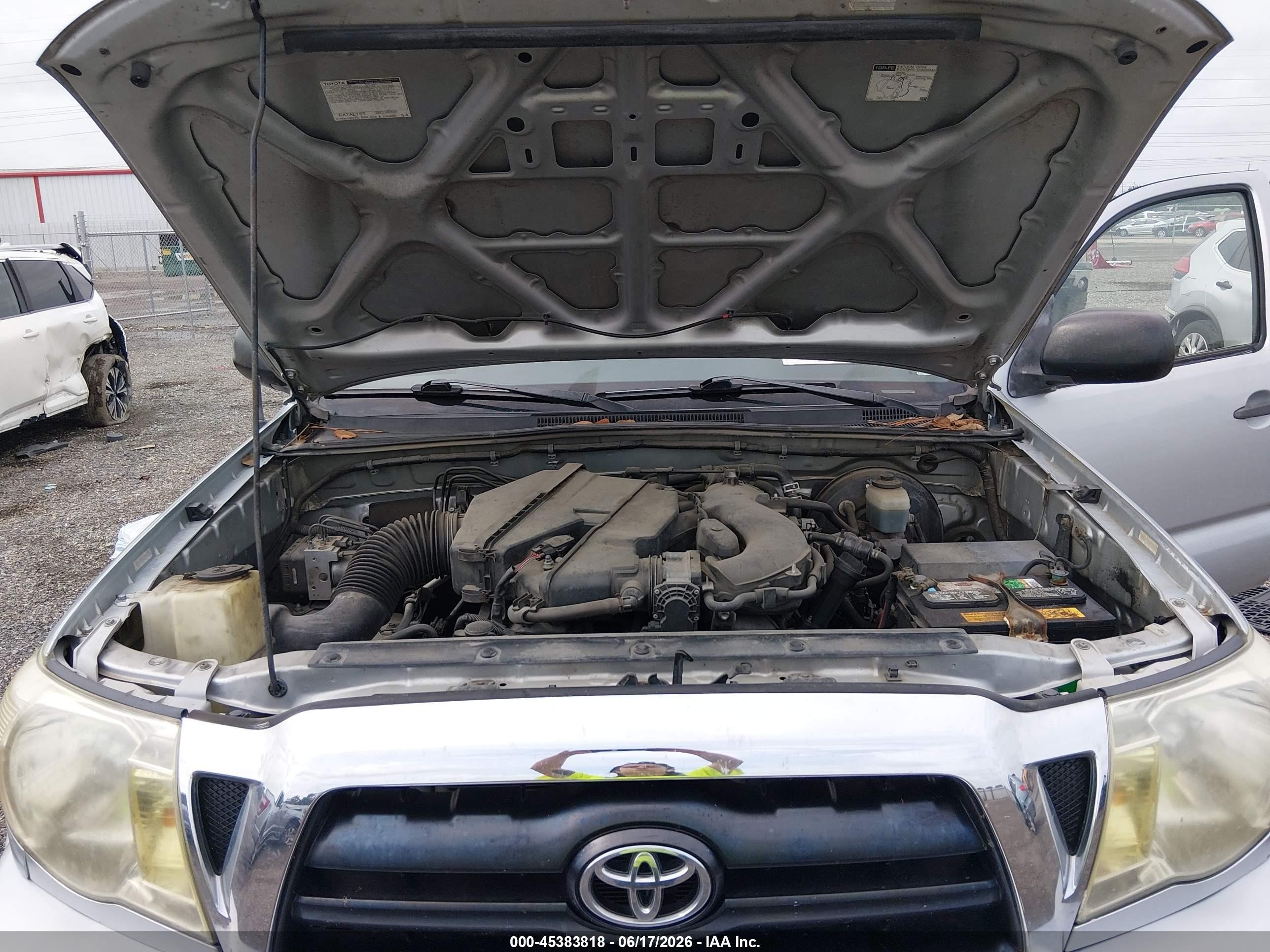2006 Toyota Tacoma Prerunner V6 Silver vin: 3TMJU62N66M019078
