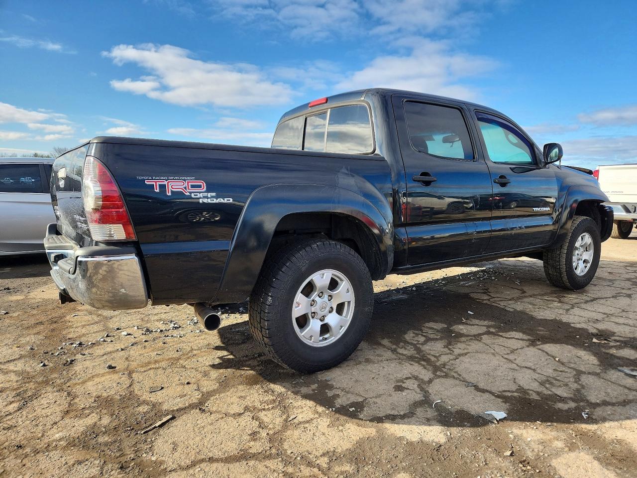 2009 Toyota Tacoma Prerunner V6 Black vin: 3TMJU62N69M077308