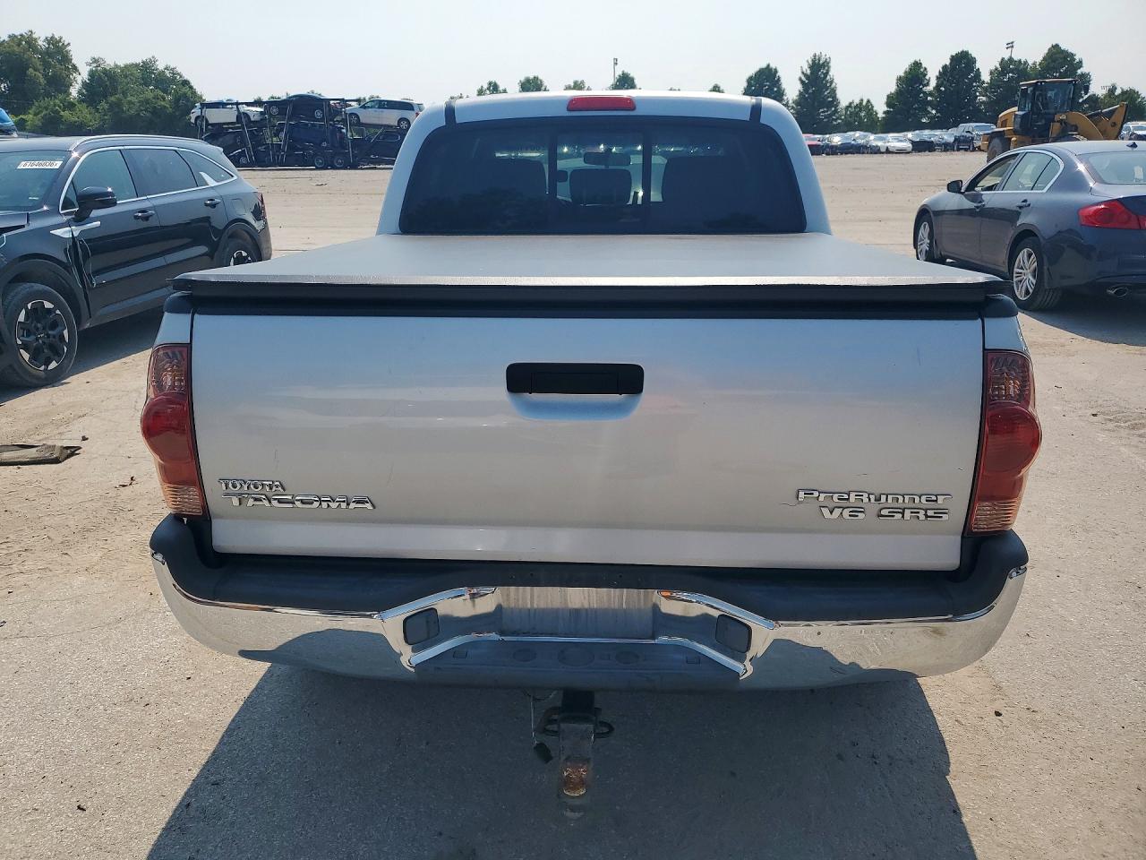 2007 Toyota Tacoma Double Cab Prerunner Silver vin: 3TMJU62N77M037283