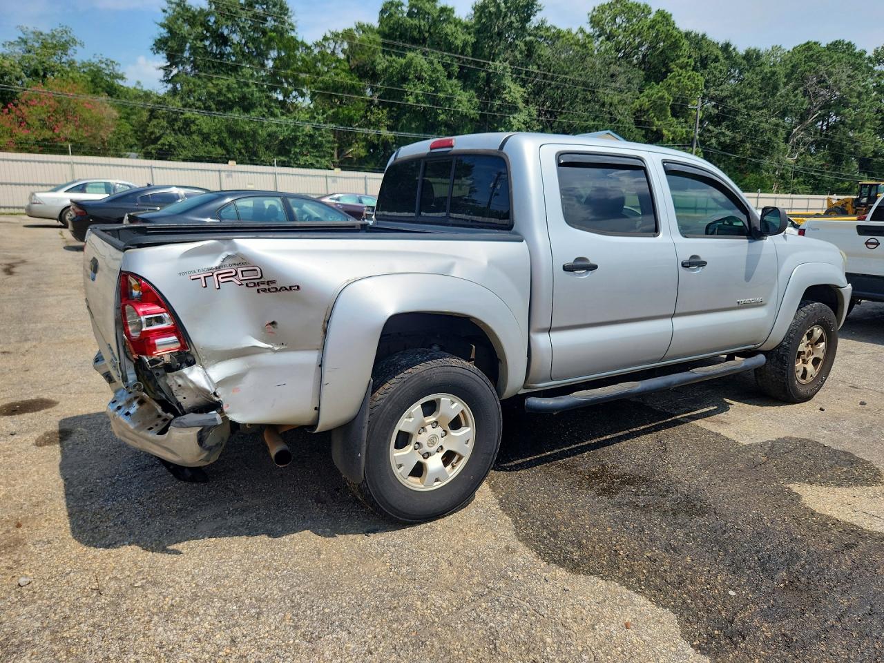 2007 Toyota Tacoma Double Cab Prerunner Silver vin: 3TMJU62N77M042175