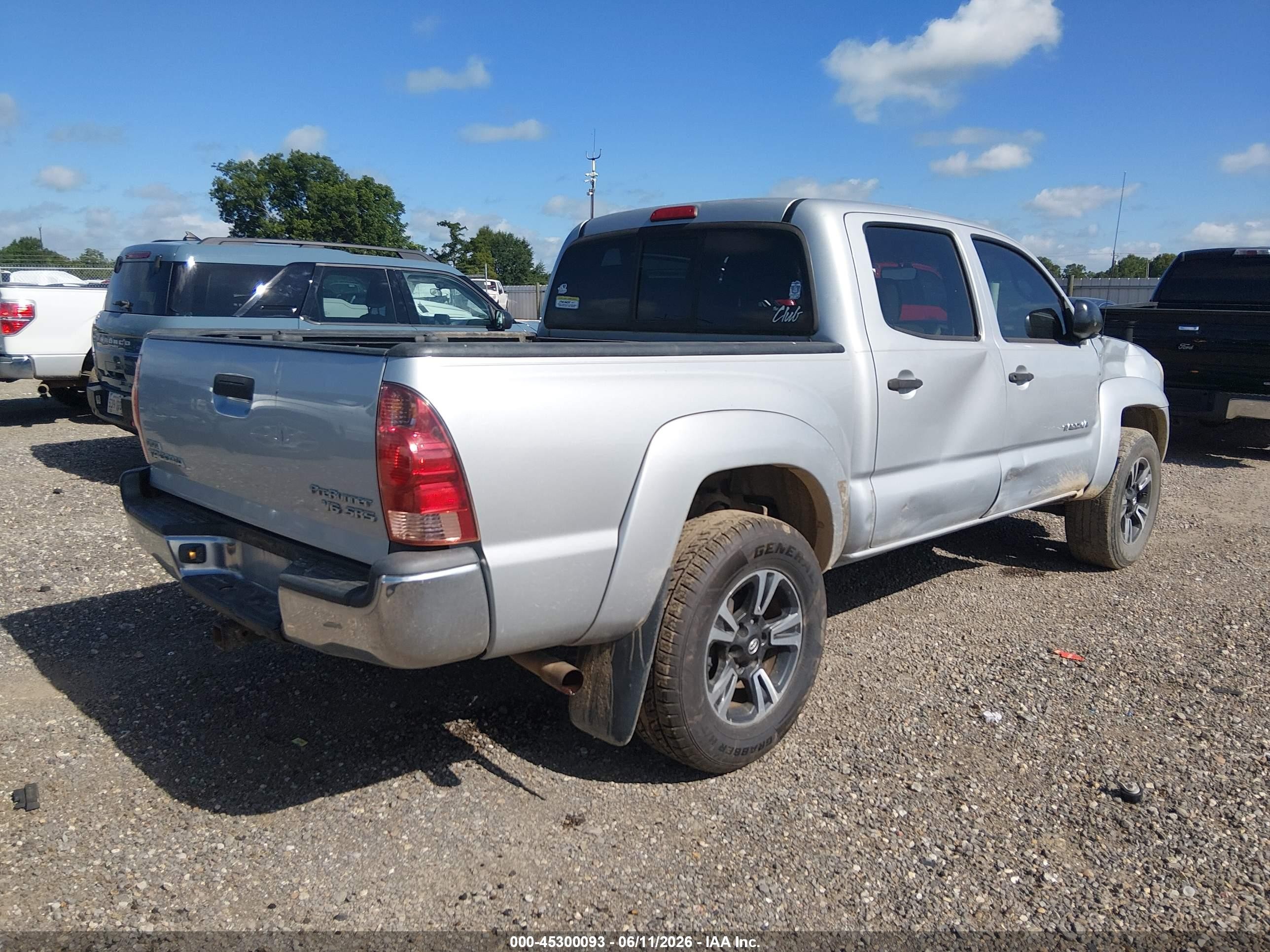 2008 Toyota Tacoma Prerunner V6 Silver vin: 3TMJU62N78M070642