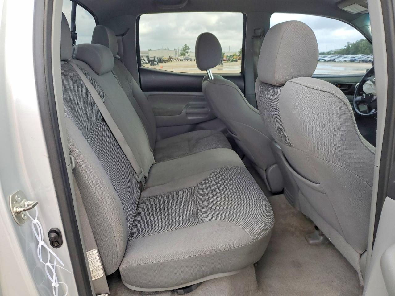 2006 Toyota Tacoma Double Cab Prerunner Silver vin: 3TMJU62N86M017056