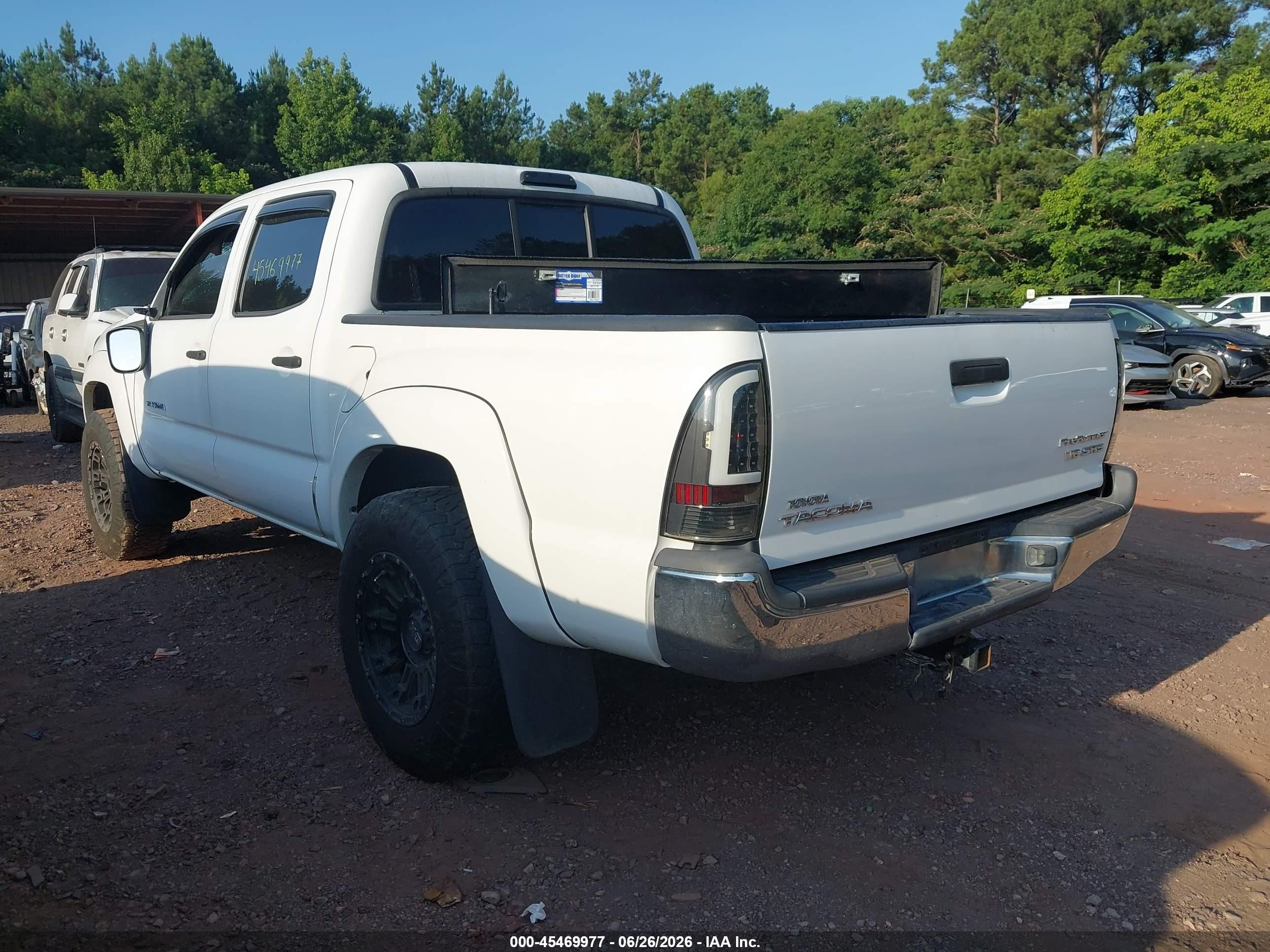 2008 Toyota Tacoma Prerunner V6 Белый vin: 3TMJU62N88M050576
