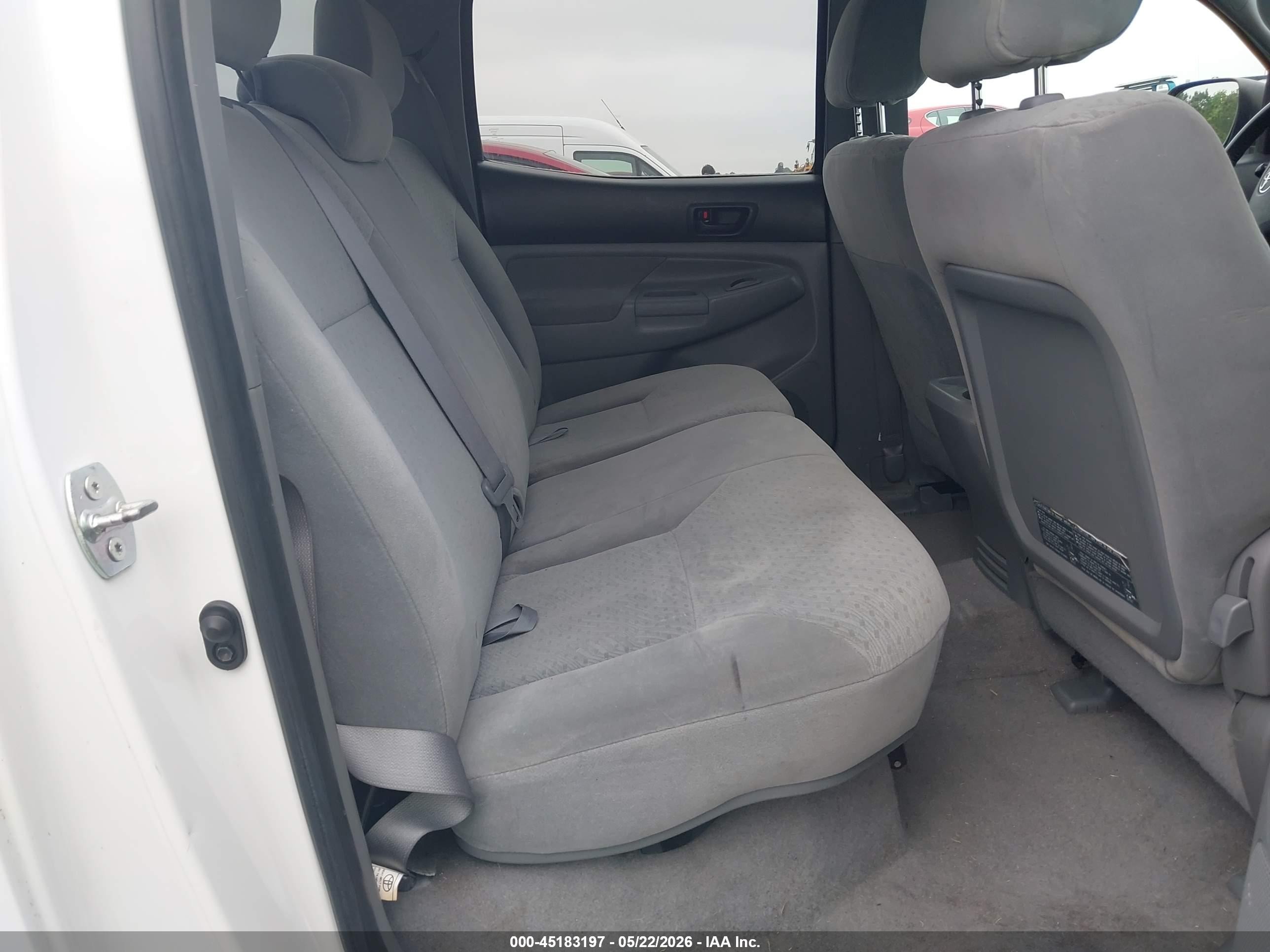 2008 Toyota Tacoma Prerunner V6 Белый vin: 3TMJU62N88M069855