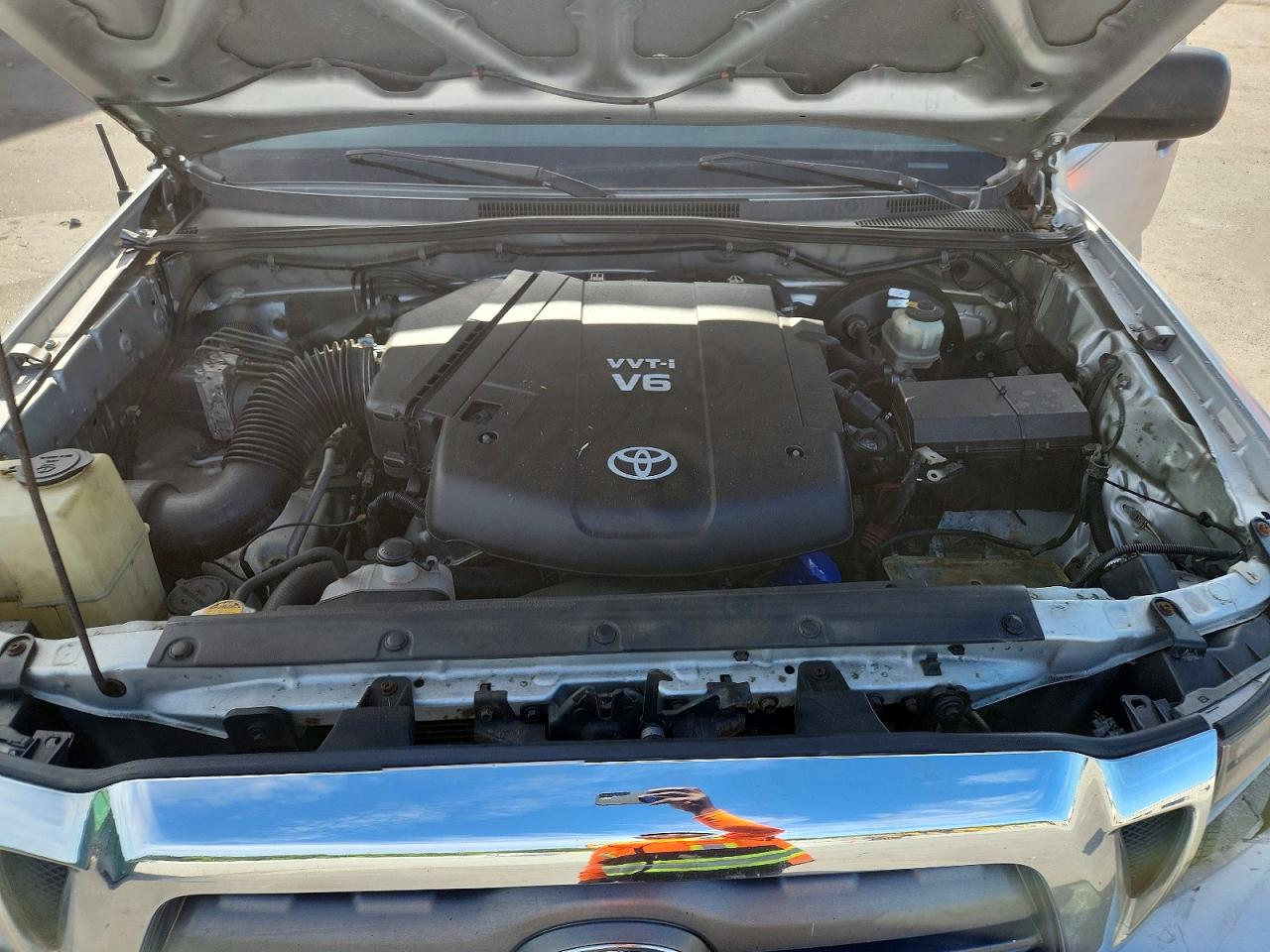 2009 Toyota Tacoma Double Cab Prerunner Silver vin: 3TMJU62N89M082476