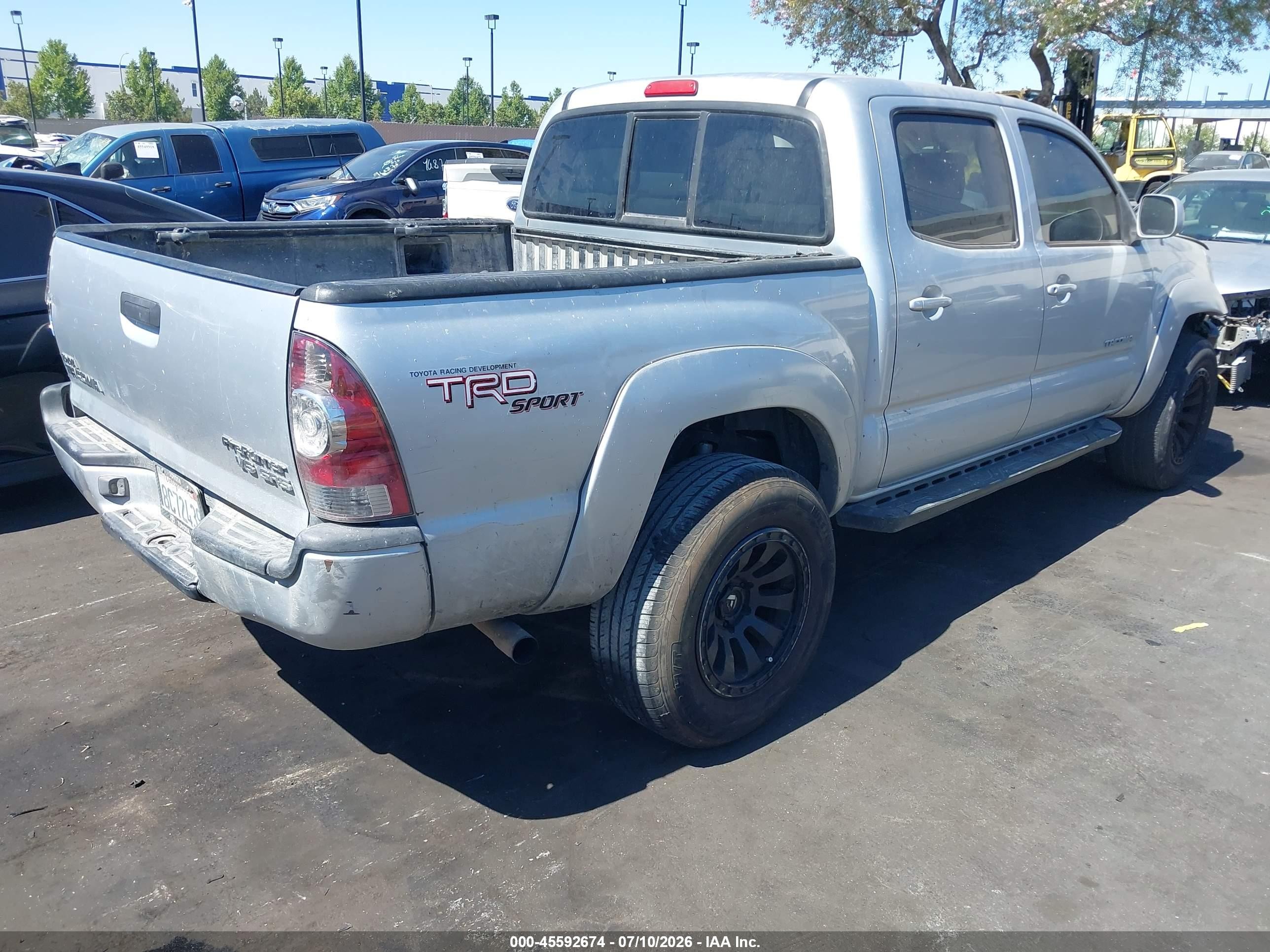 2006 Toyota Tacoma Prerunner V6 Silver vin: 3TMJU62N96M022251