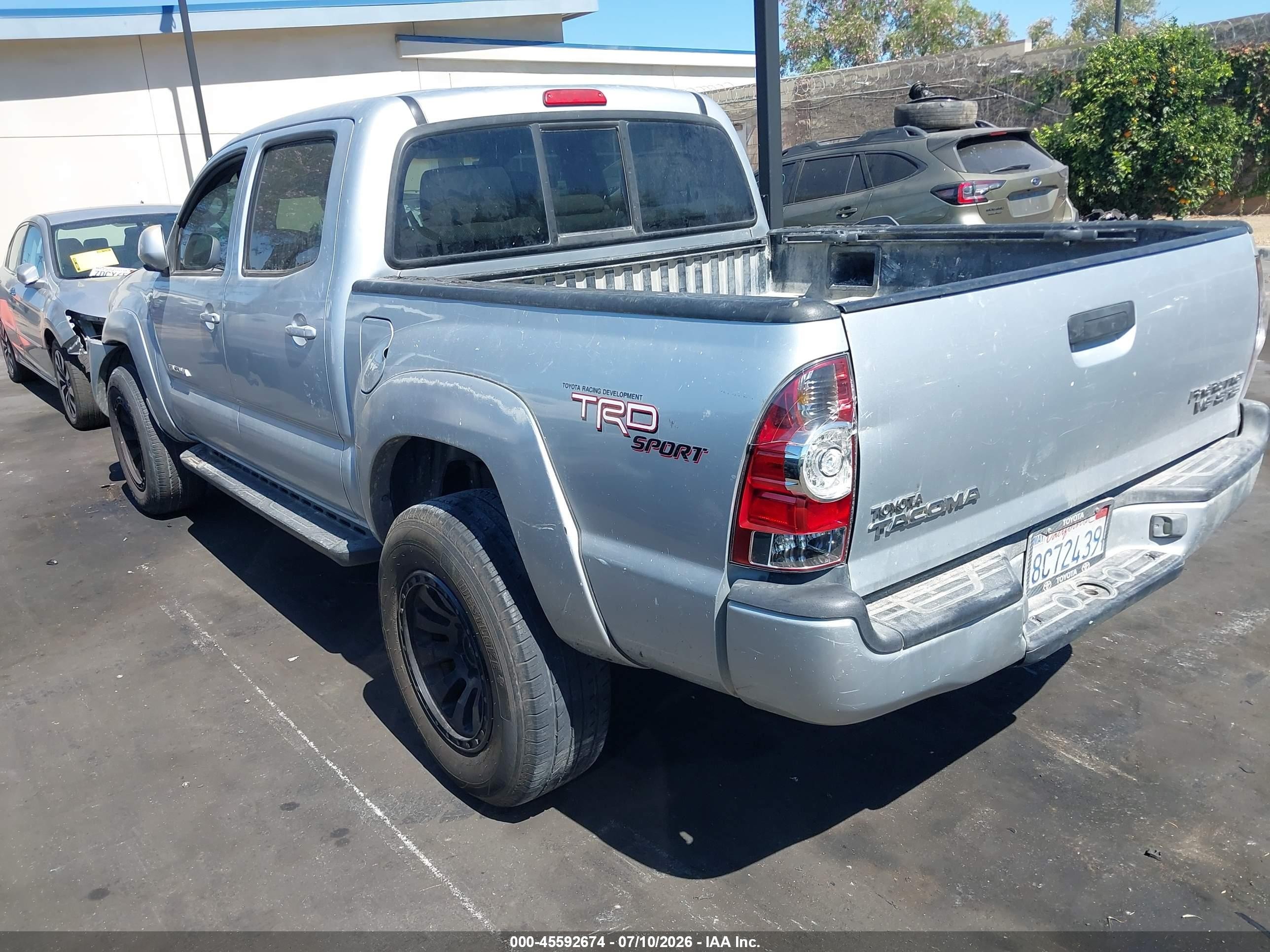 2006 Toyota Tacoma Prerunner V6 Silver vin: 3TMJU62N96M022251
