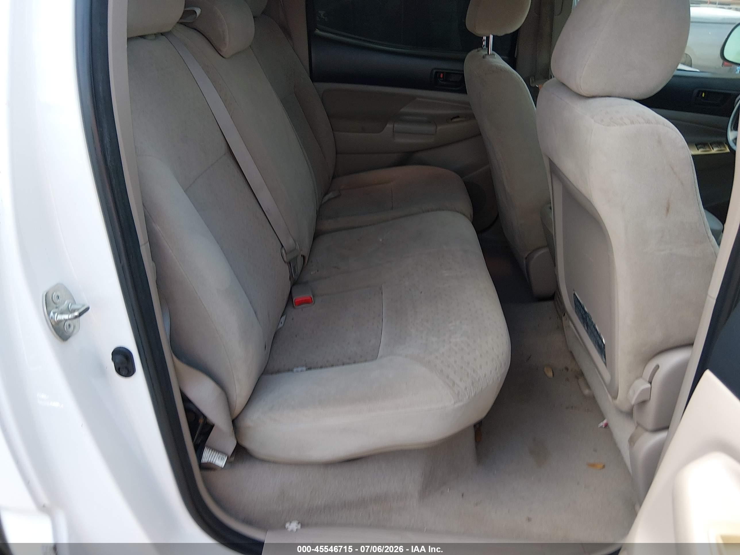 2008 Toyota Tacoma Prerunner V6 White vin: 3TMJU62N98M065152