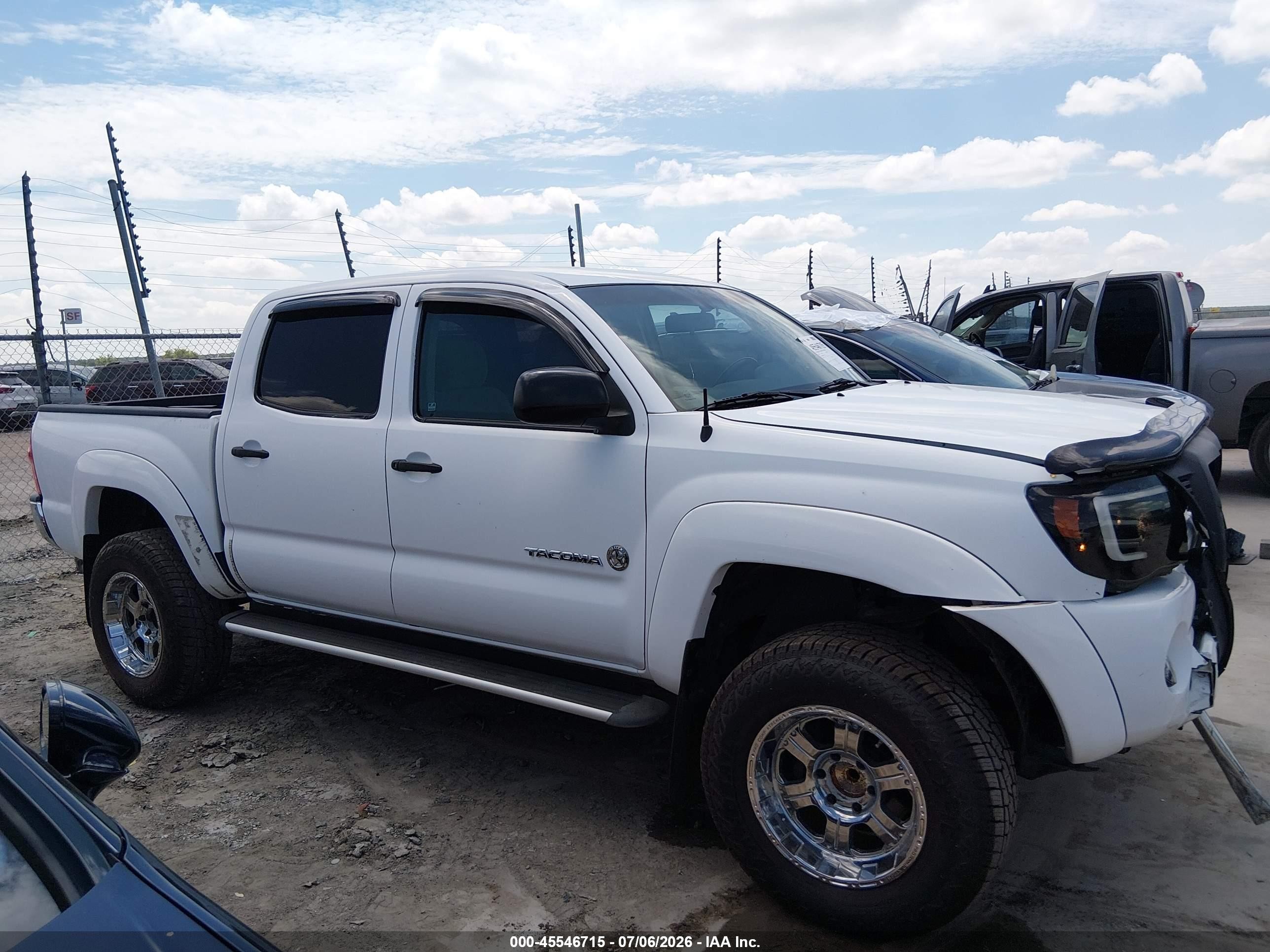 2008 Toyota Tacoma Prerunner V6 White vin: 3TMJU62N98M065152