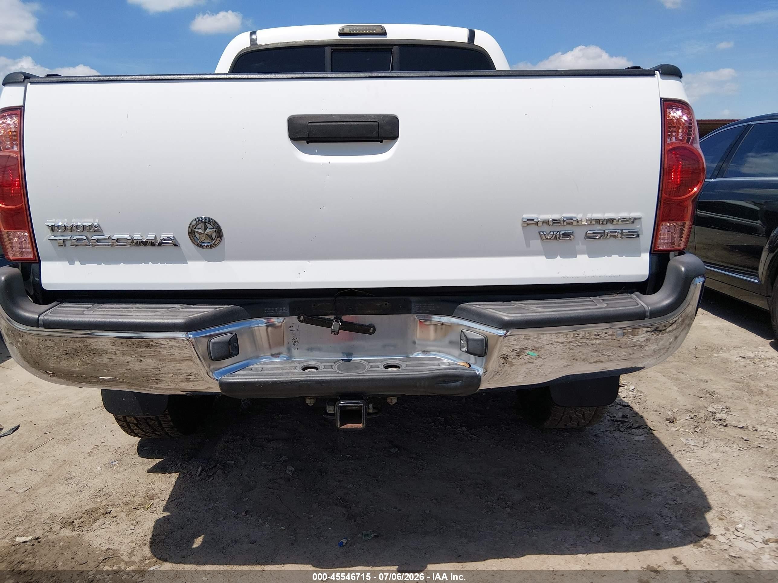 2008 Toyota Tacoma Prerunner V6 White vin: 3TMJU62N98M065152