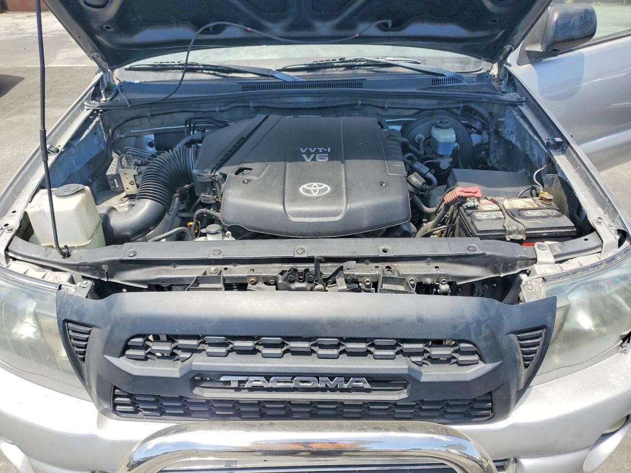 2008 Toyota Tacoma Double Cab Prerunner Серебряный vin: 3TMJU62N98M068150