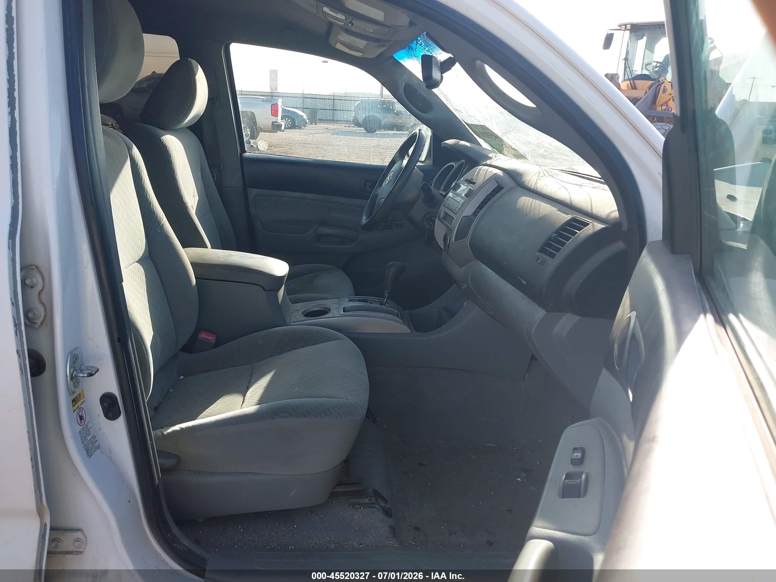 2009 Toyota Tacoma Prerunner V6 White vin: 3TMJU62N99M087878