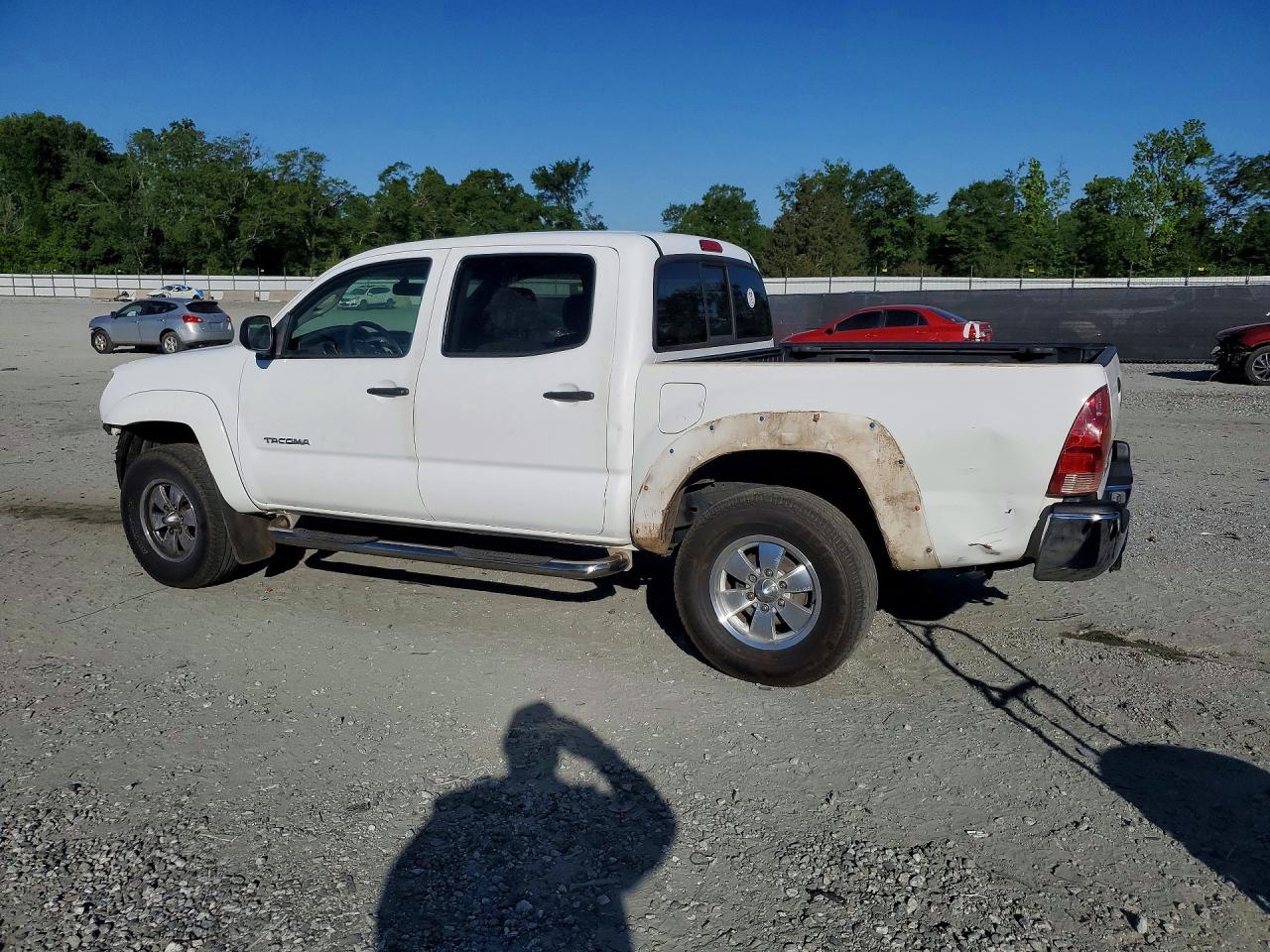 2005 Toyota Tacoma Double Cab Prerunner White vin: 3TMJU62NX5M001570