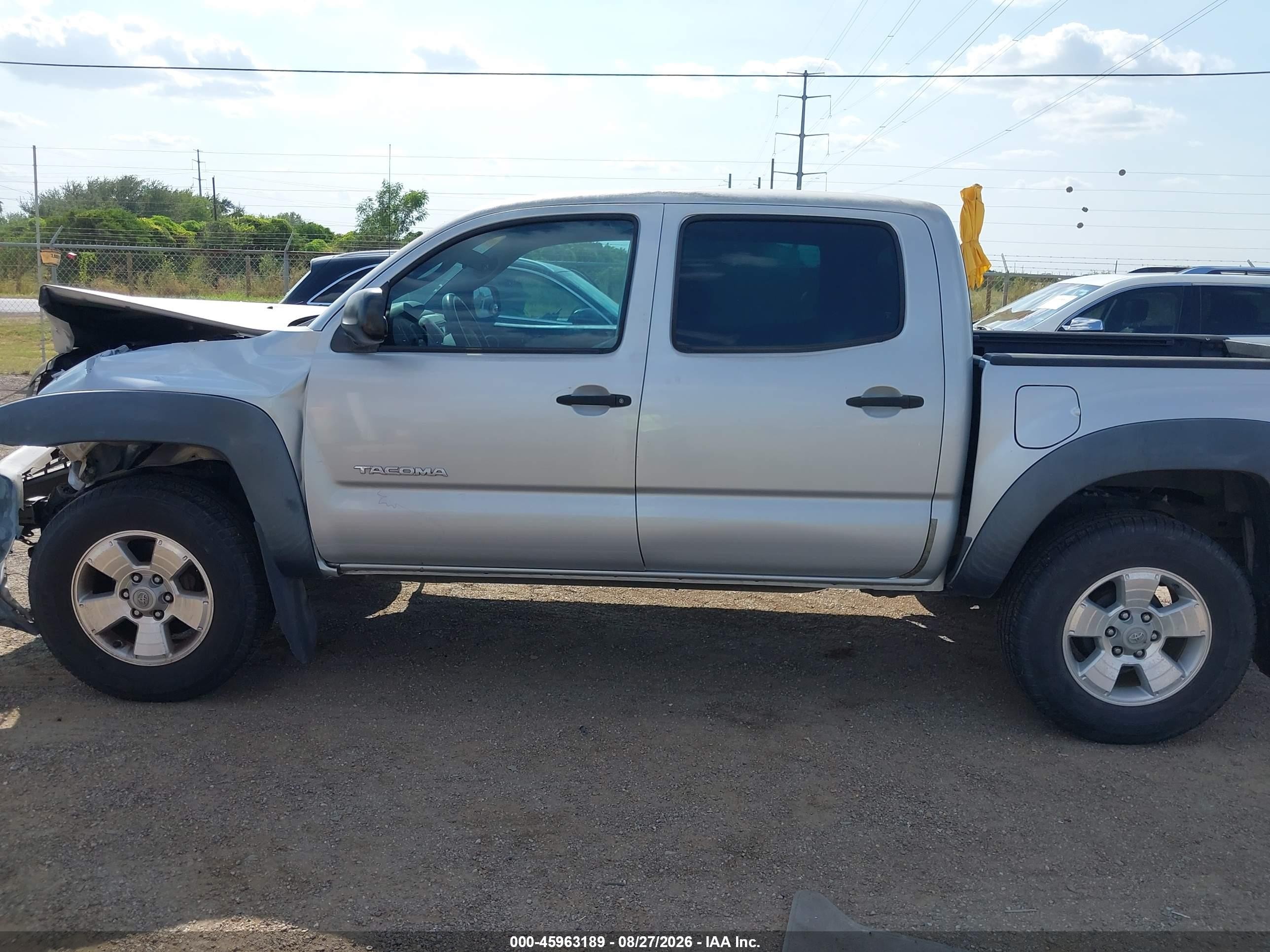 2008 Toyota Tacoma Prerunner V6 Silver vin: 3TMJU62NX8M064804