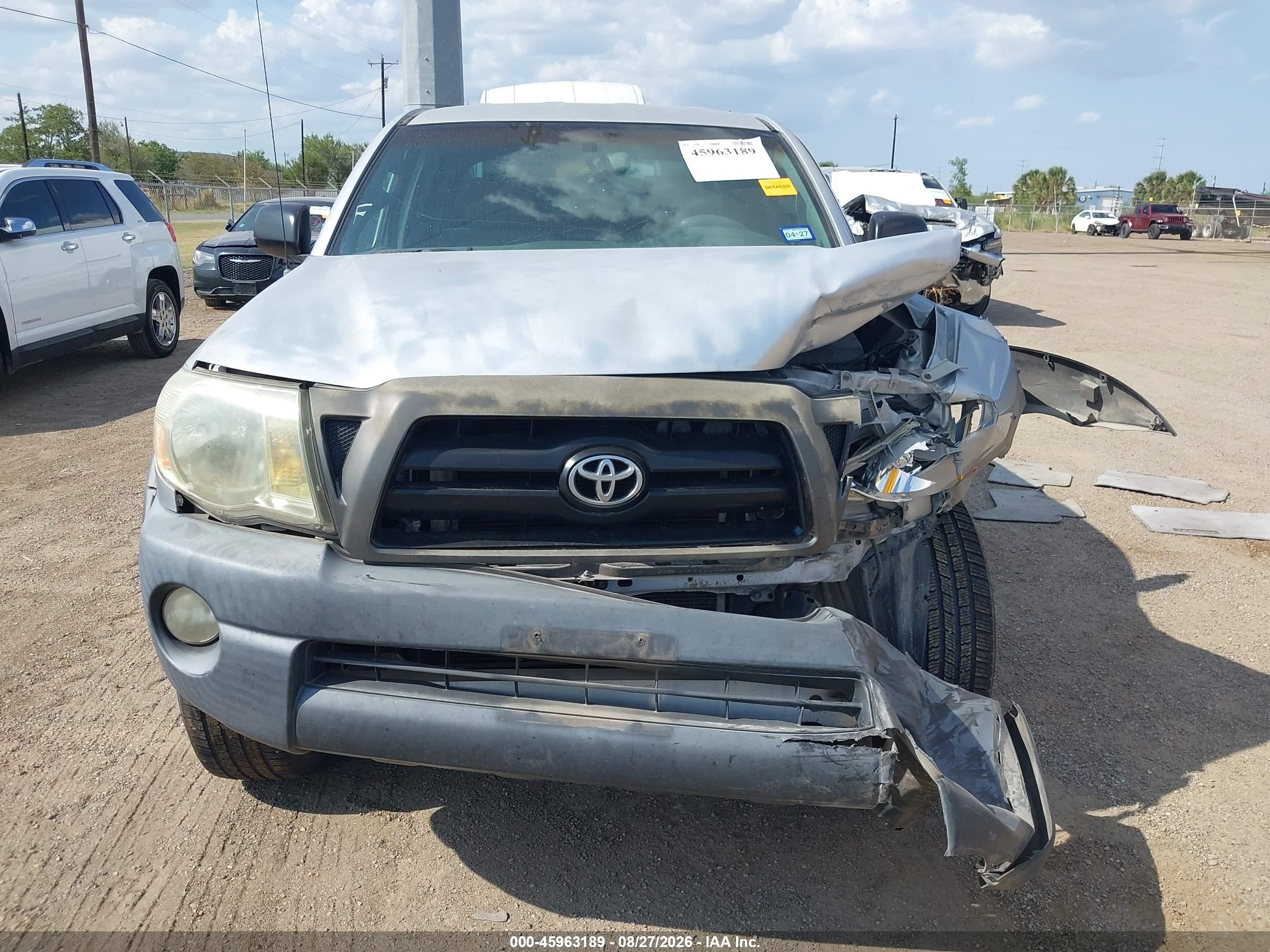 2008 Toyota Tacoma Prerunner V6 Silver vin: 3TMJU62NX8M064804