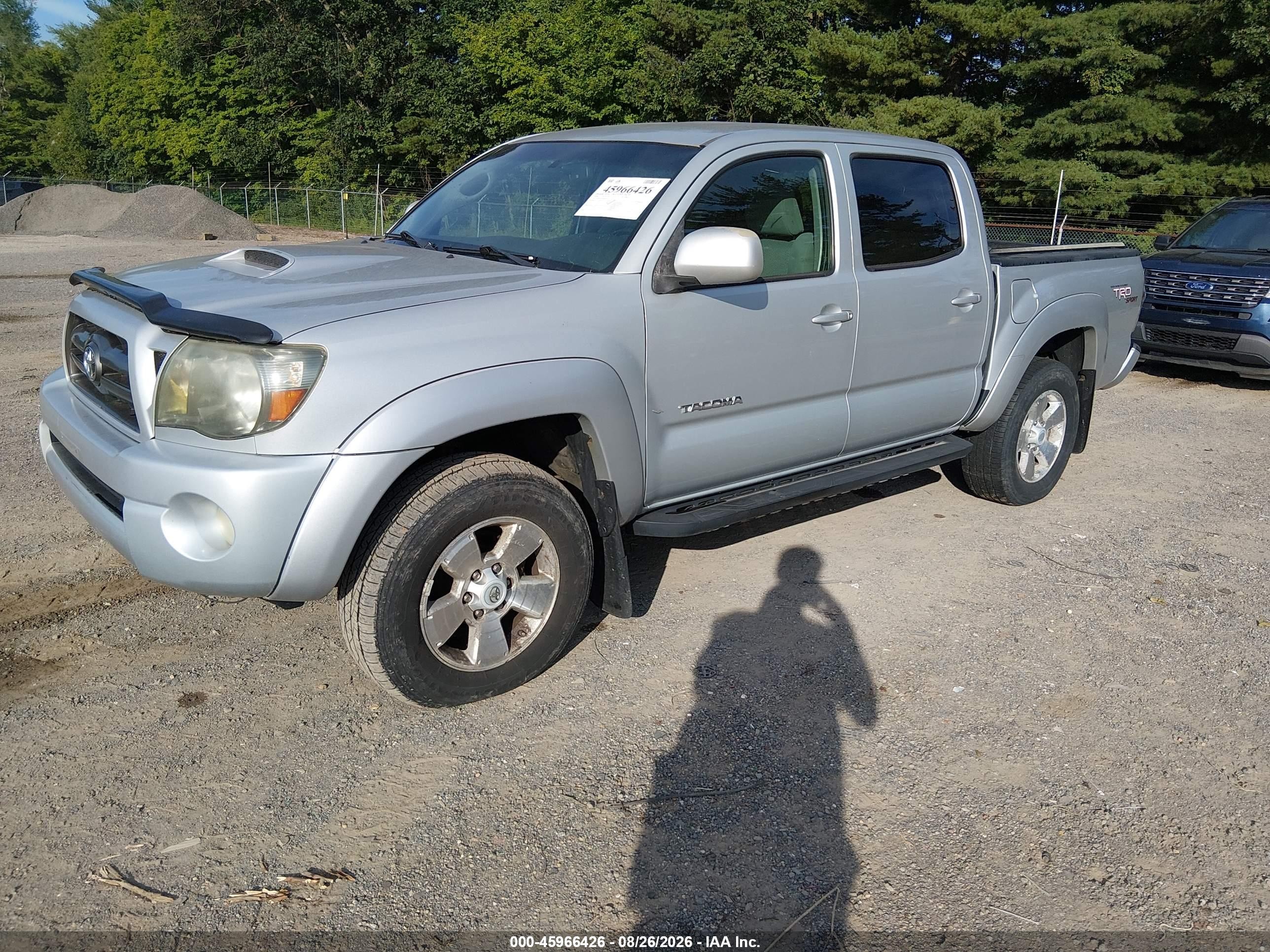 2009 Toyota Tacoma Prerunner V6 Silver vin: 3TMJU62NX9M075125