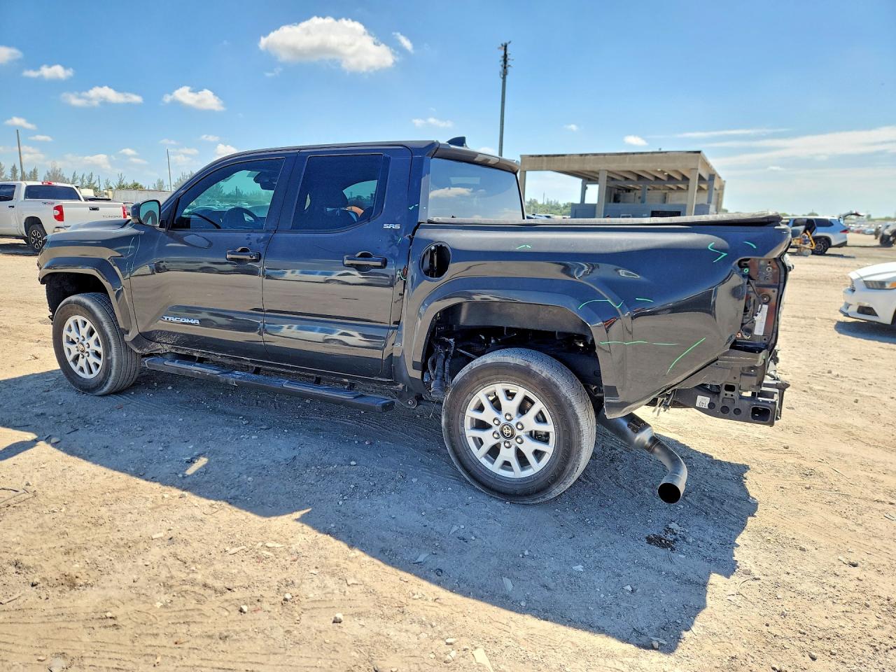 2024 Toyota Tacoma Sr5 Серый vin: 3TMKB5FN3RM013628