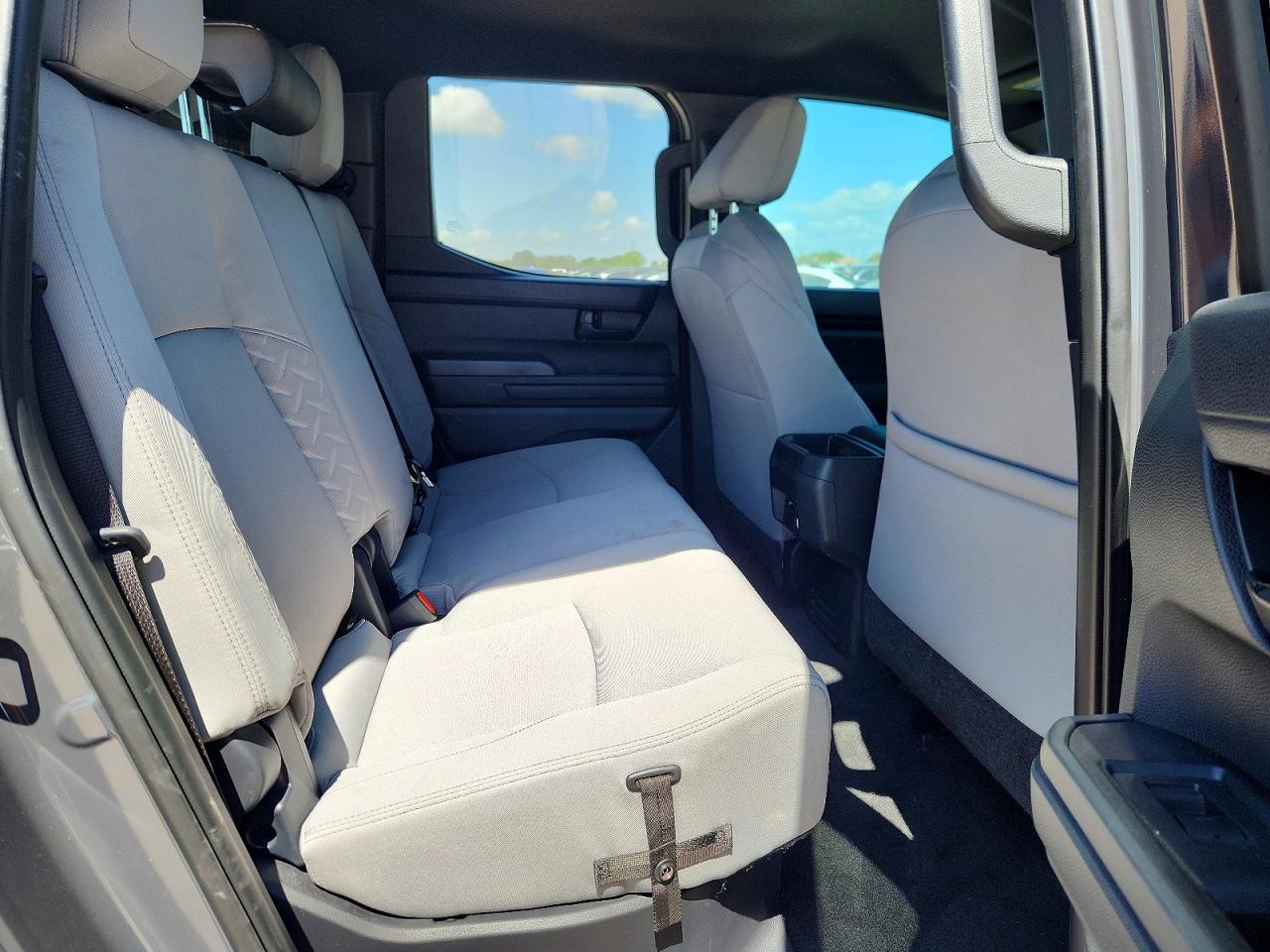 2024 Toyota Tacoma Sr5 Серый vin: 3TMKB5FN3RM013628