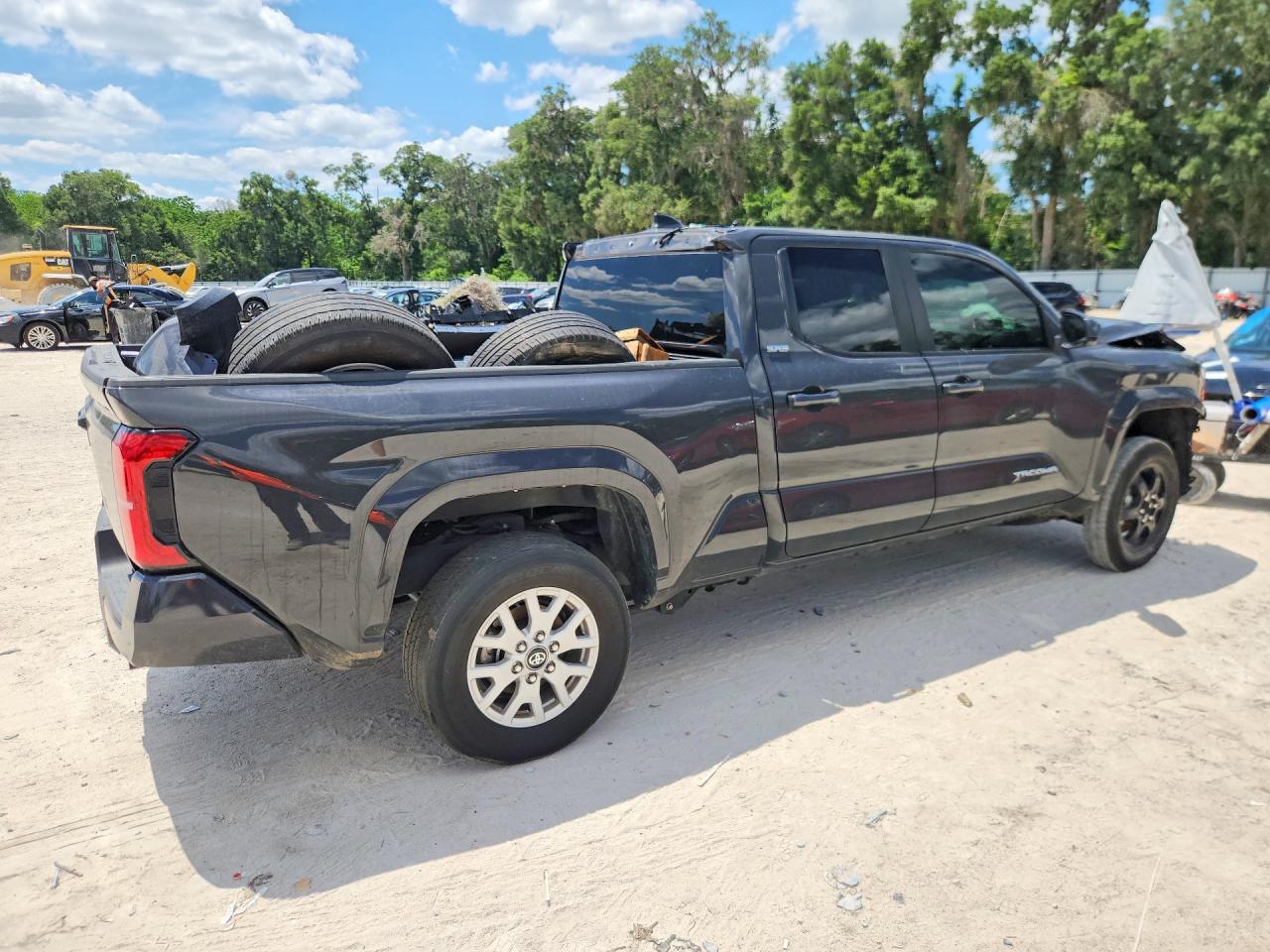 2024 Toyota Tacoma Sr5 Gray vin: 3TMKB5FN4RM023973