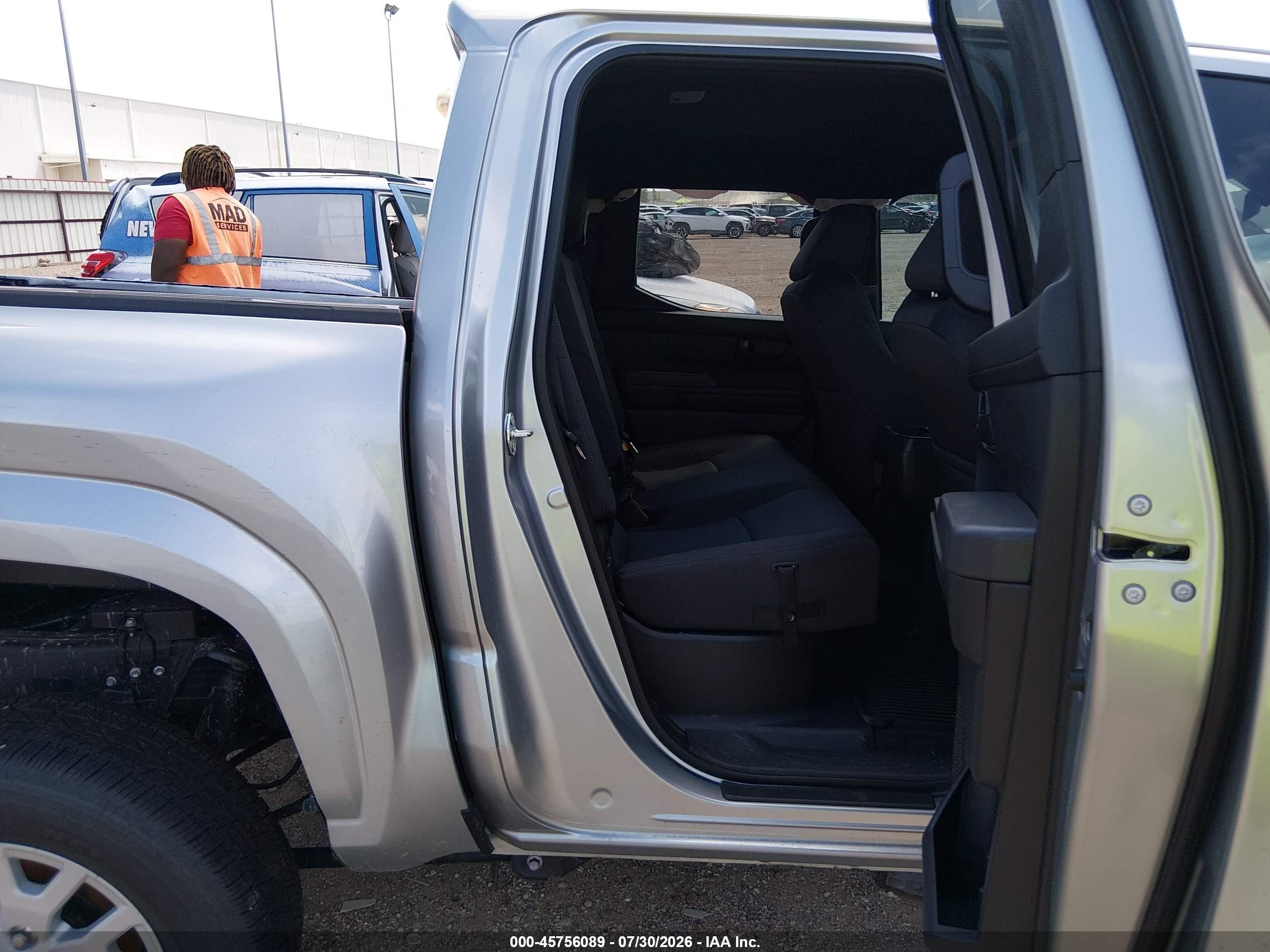 2026 Toyota Tacoma Sr5 Silver vin: 3TMKB5FN4TM065678