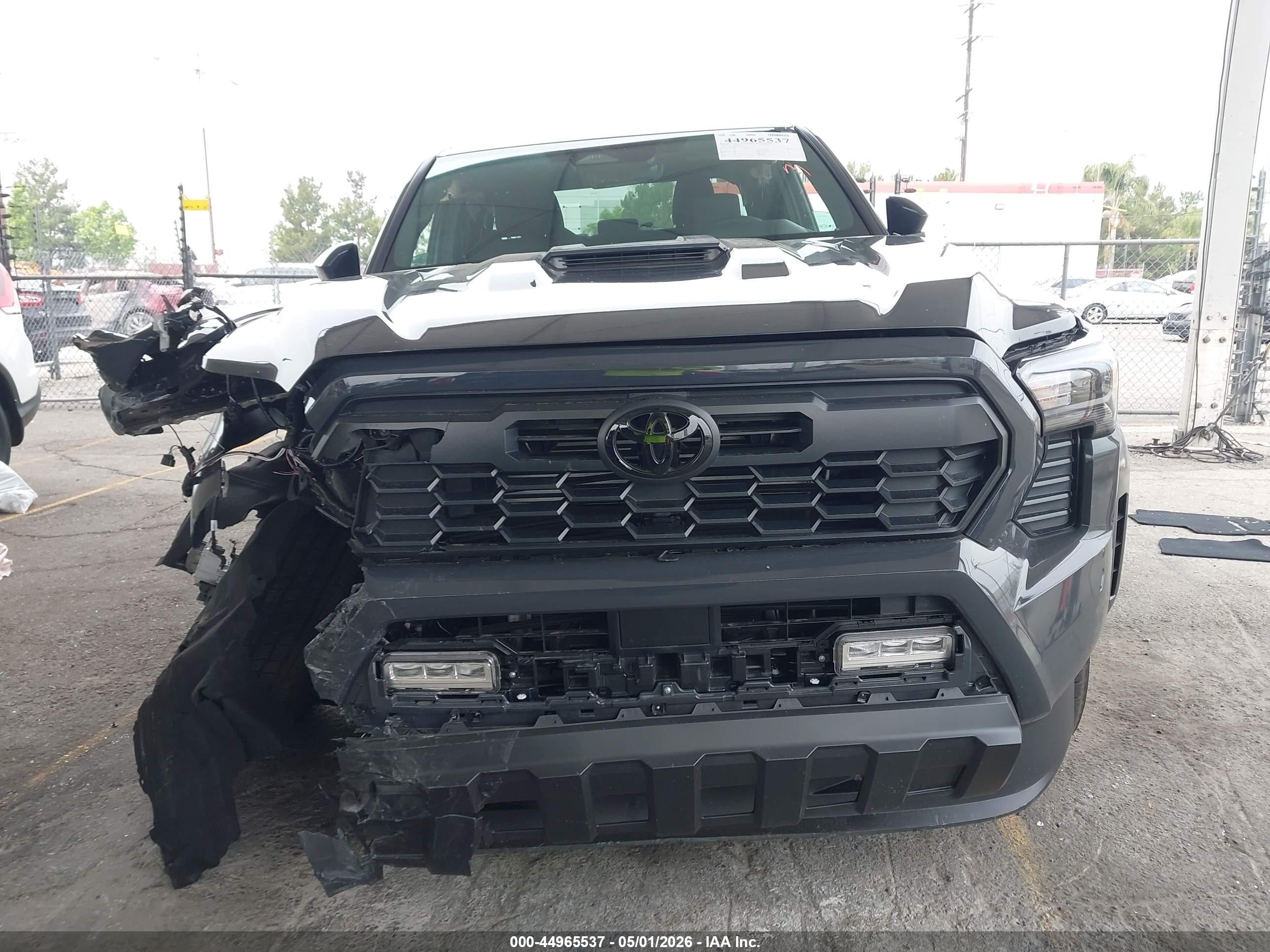 2026 Toyota Tacoma Trd Sport Black vin: 3TMKB5FN6TM059512