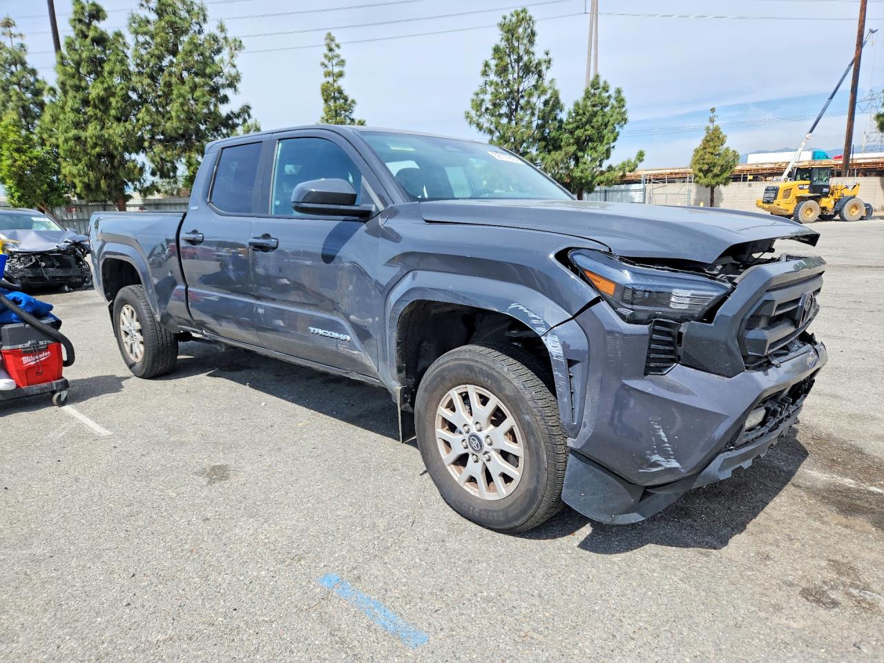2024 Toyota Tacoma Sr5 Gray vin: 3TMKB5FN8RM011647