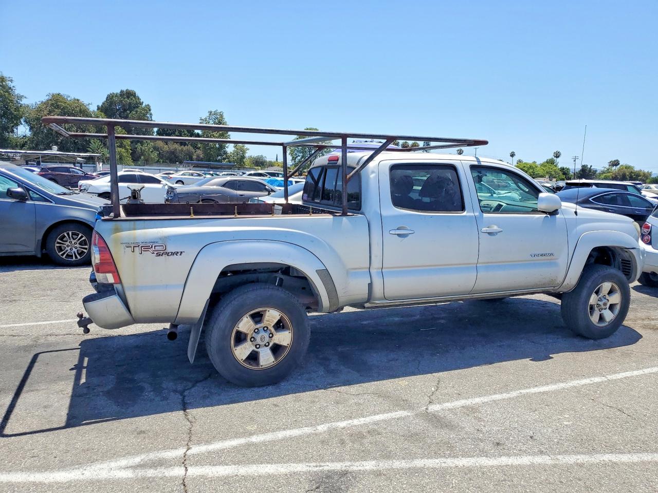 2011 Toyota Tacoma Double Cab Prerunner Silver vin: 3TMKU4HN0BM029969