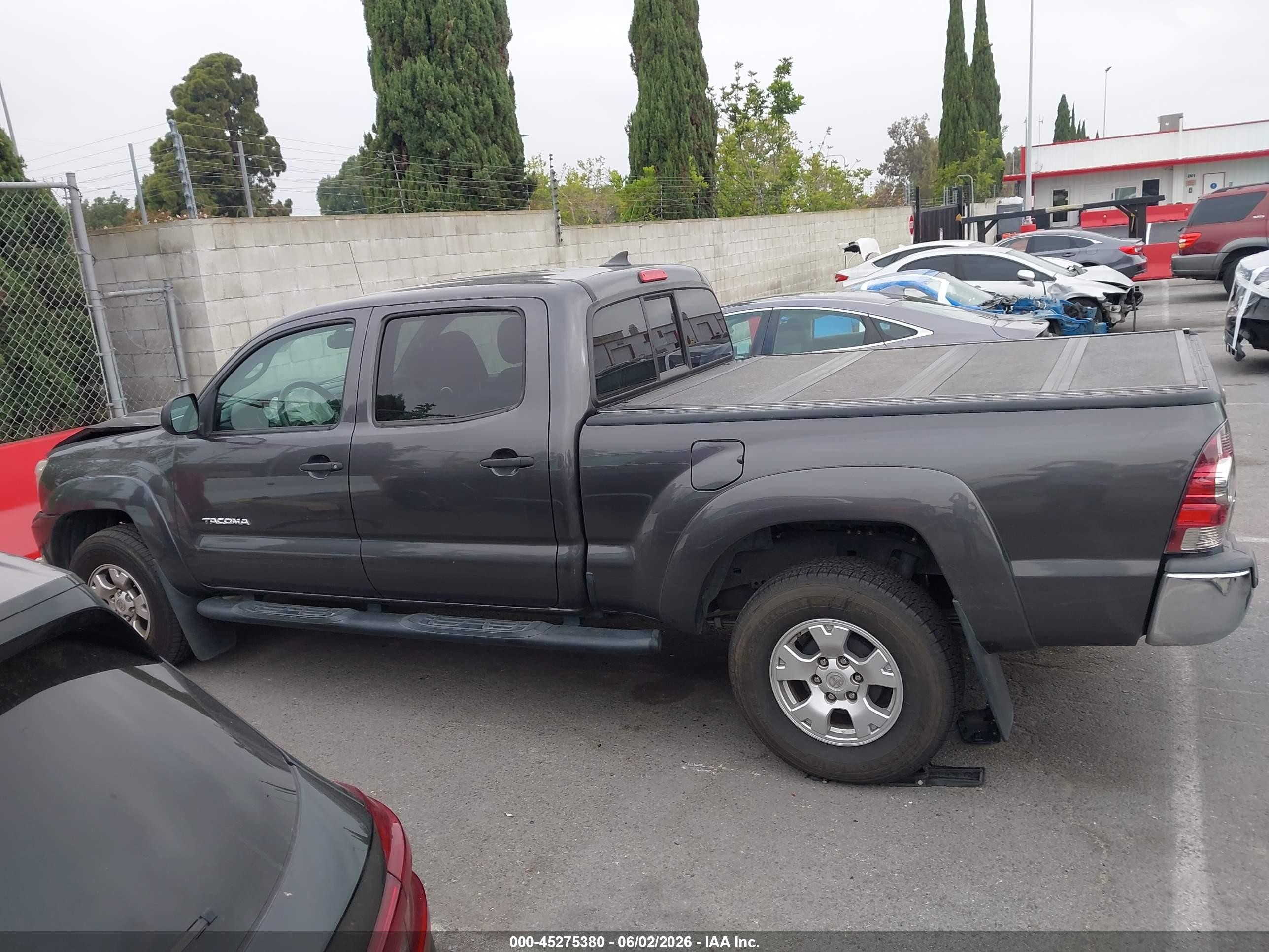 2012 Toyota Tacoma Prerunner V6 Gray vin: 3TMKU4HN0CM031769