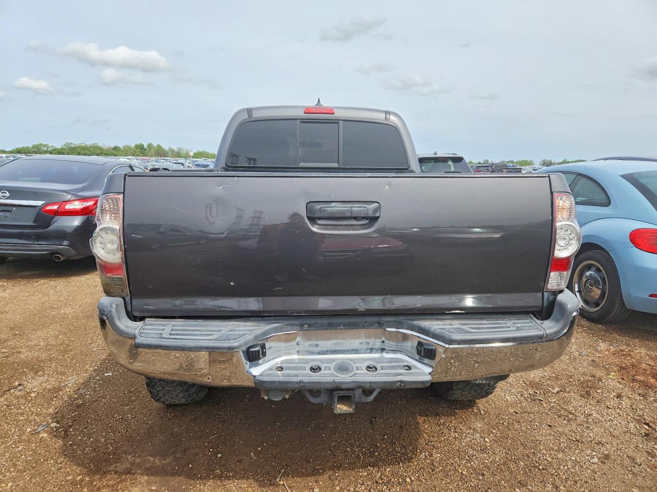 2014 Toyota Tacoma Double Cab Prerunner Long Bed Gray vin: 3TMKU4HN0EM040295