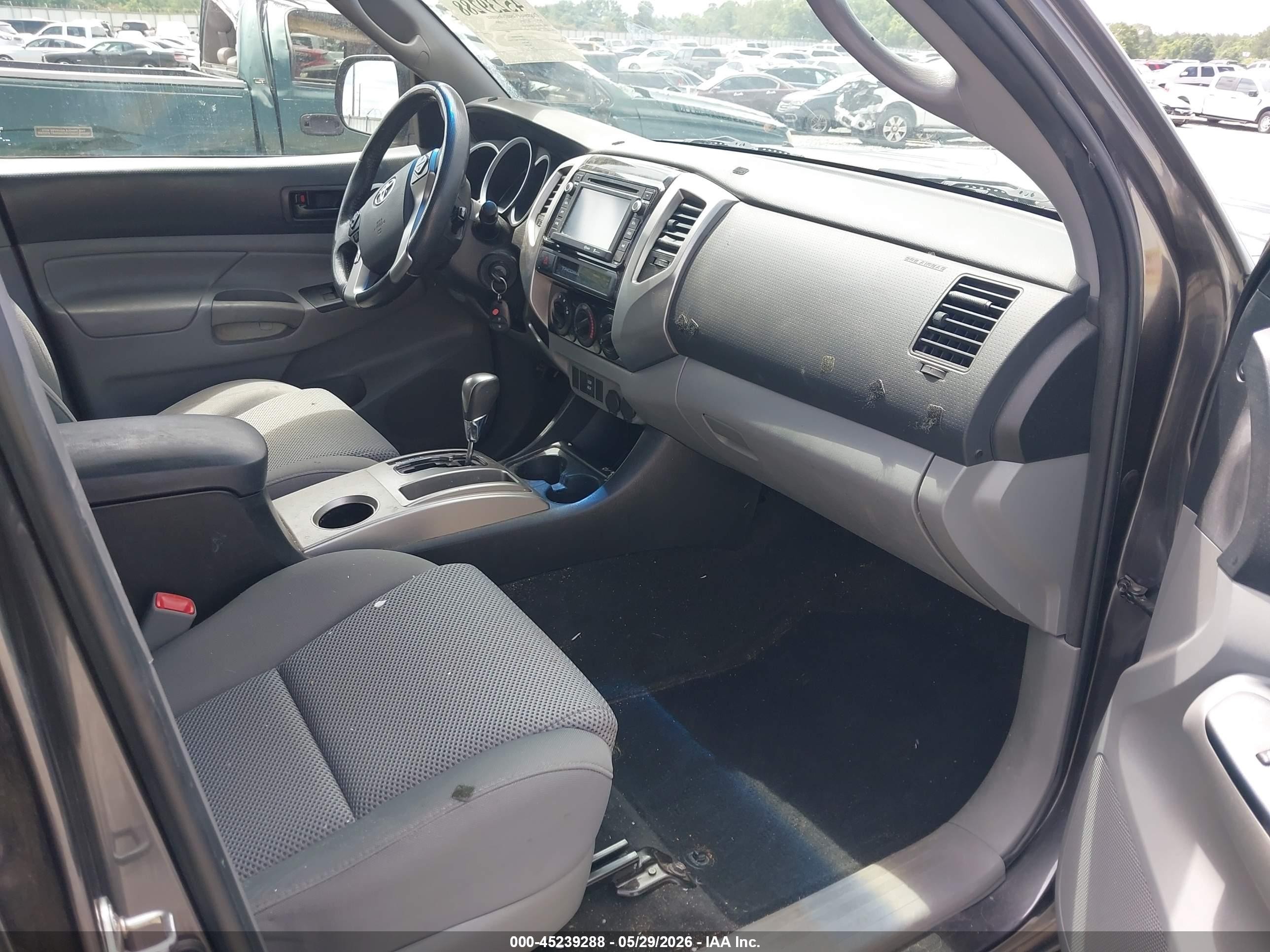 2015 Toyota Tacoma Prerunner V6 Gray vin: 3TMKU4HN0FM043649