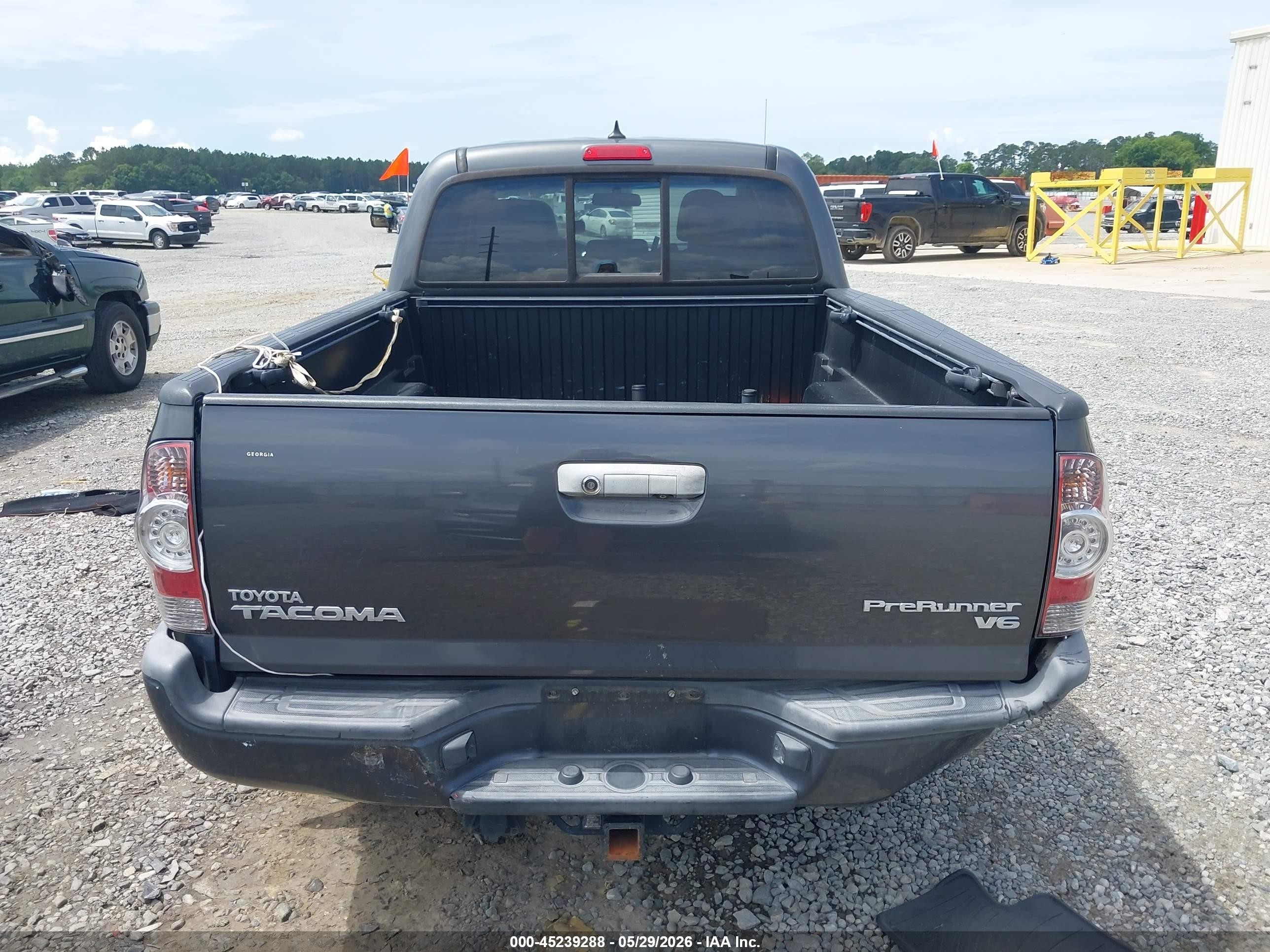 2015 Toyota Tacoma Prerunner V6 Gray vin: 3TMKU4HN0FM043649
