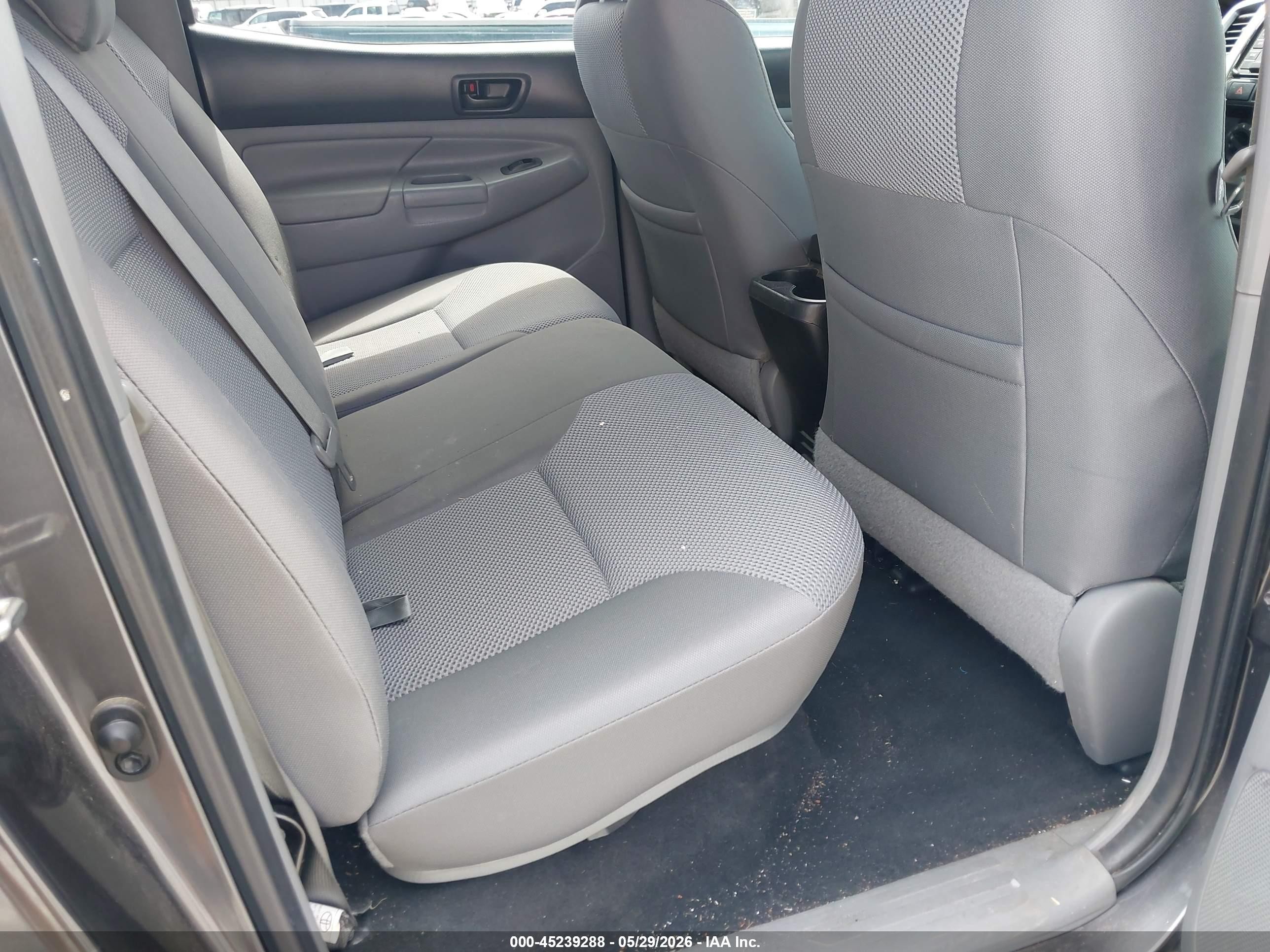 2015 Toyota Tacoma Prerunner V6 Gray vin: 3TMKU4HN0FM043649