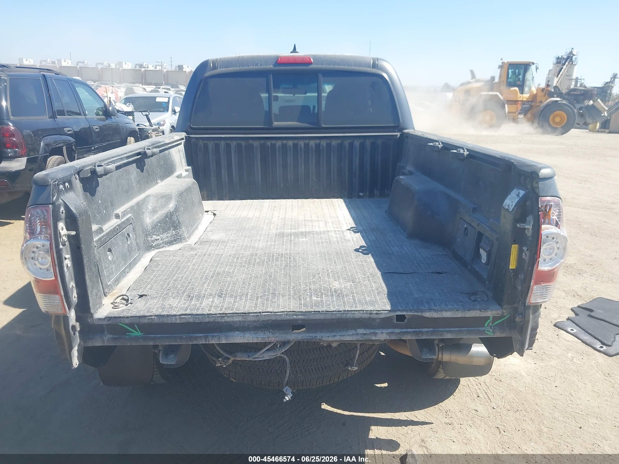 2015 Toyota Tacoma Prerunner V6 Серый vin: 3TMKU4HN0FM044638